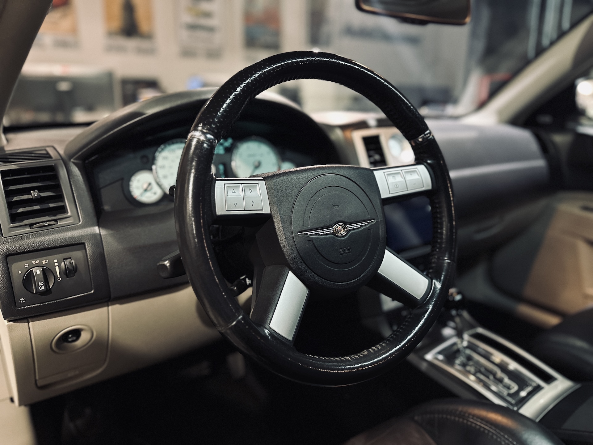 
Chrysler 300C SRT8 (spec. EU / PL) full									