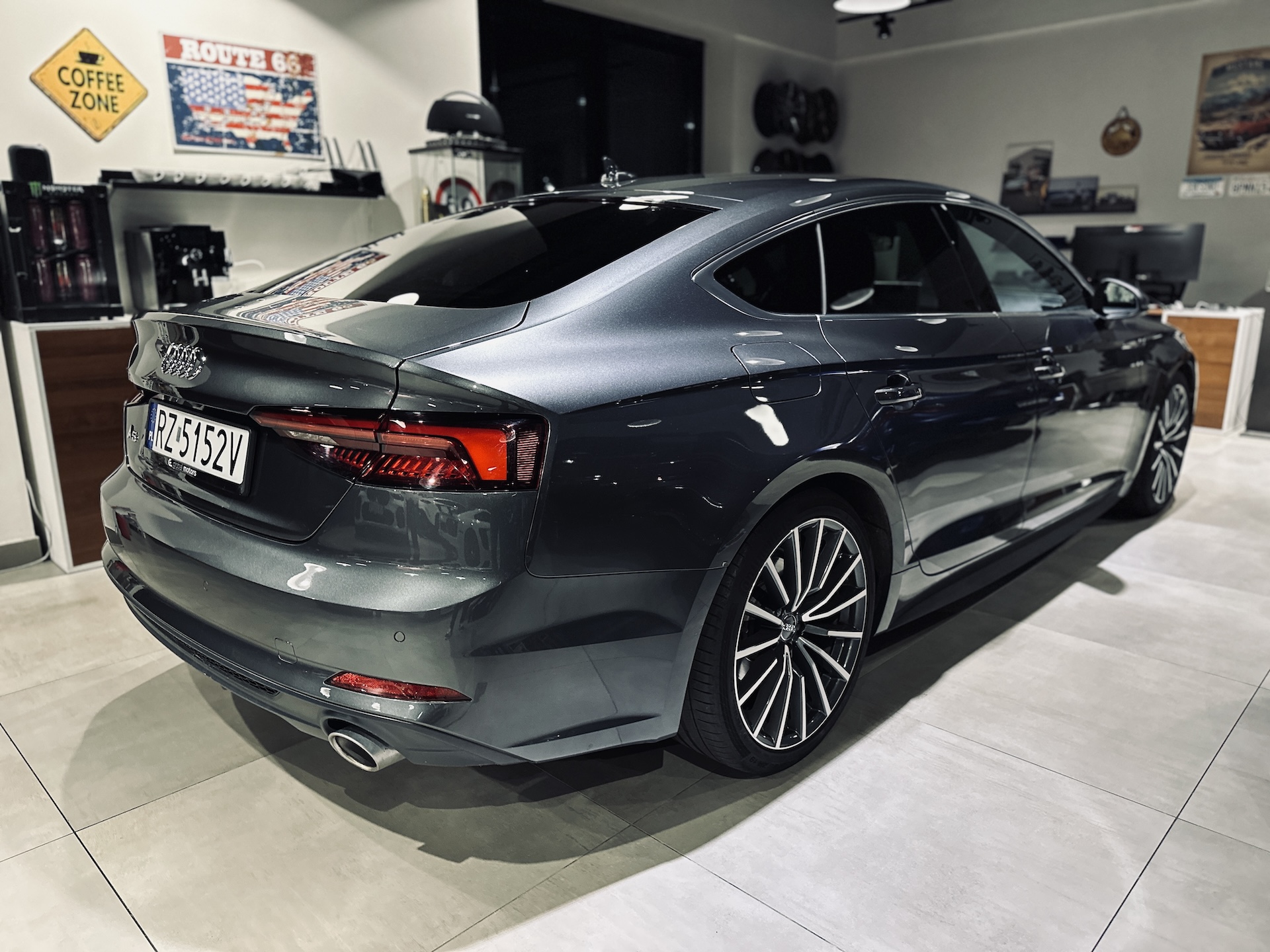 
Audi A5 Sportback S Line 35 TFSI MHEV (F5) full									