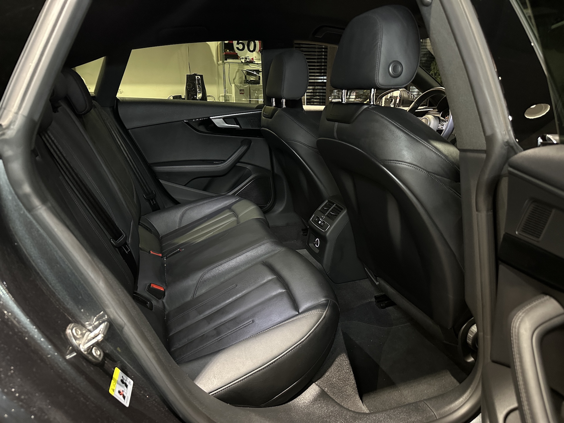 
Audi A5 Sportback S Line 35 TFSI MHEV (F5) full									