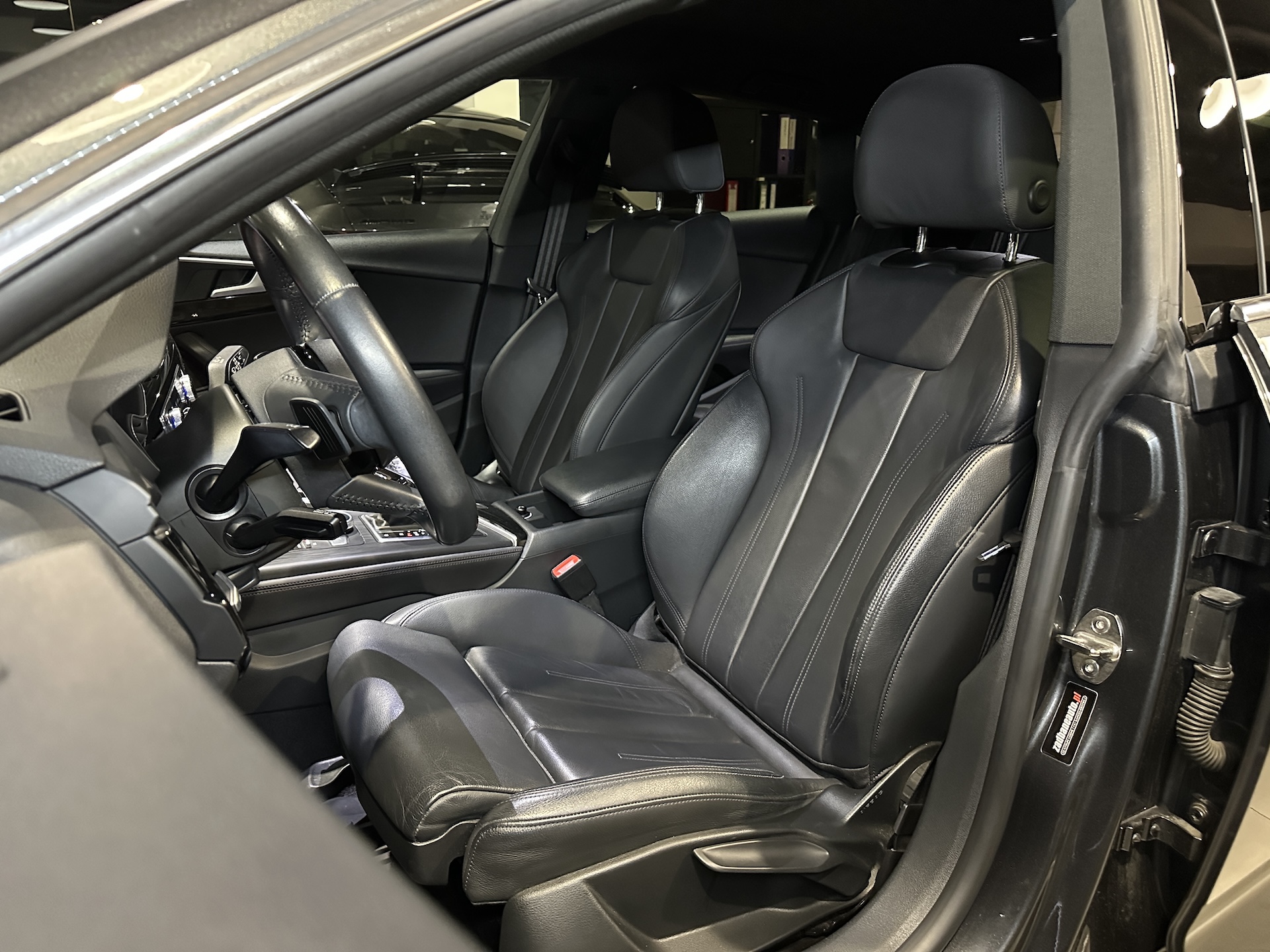 
Audi A5 Sportback S Line 35 TFSI MHEV (F5) full									