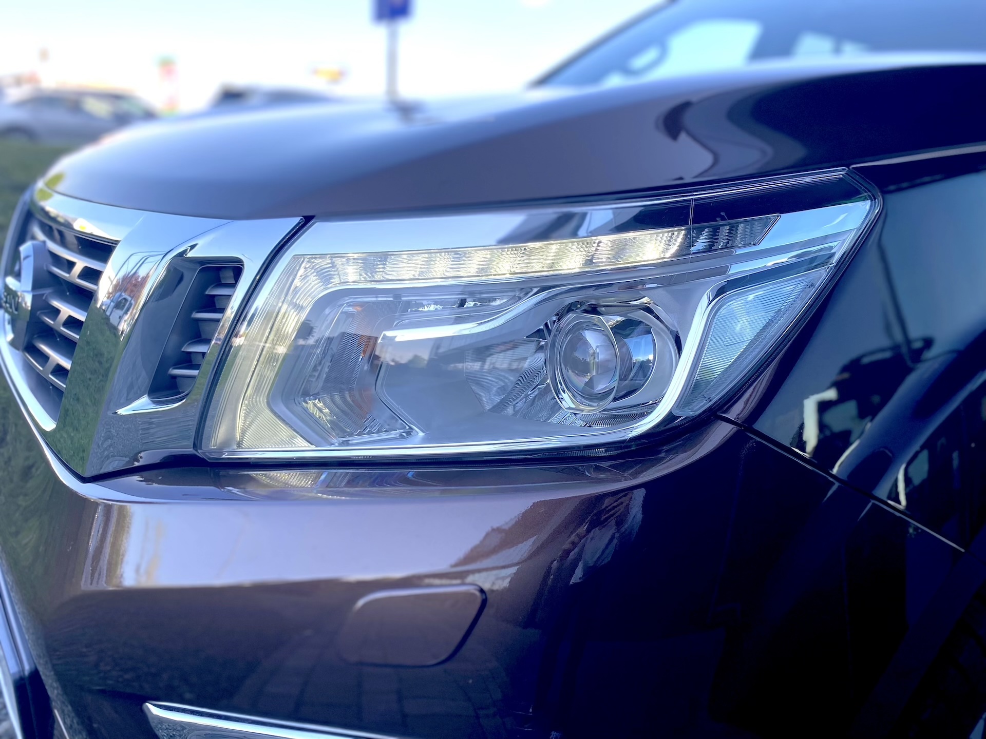 
Nissan Navara Double Cab (IV) full									