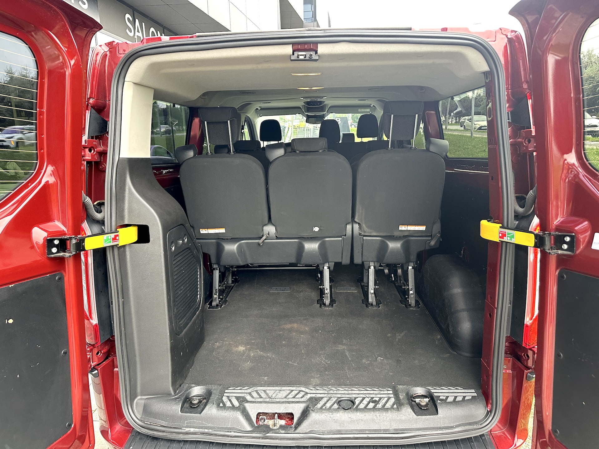 
Ford Transit Custom Titanium Black Series full									
