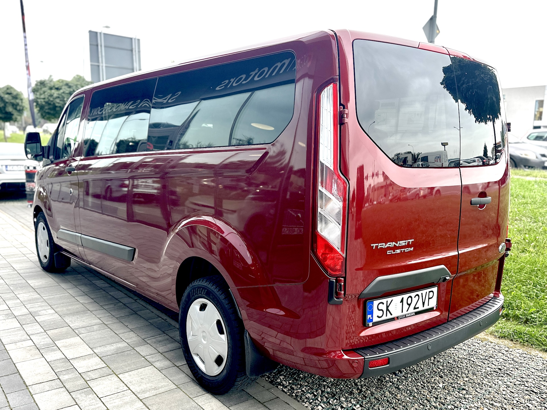 
Ford Transit Custom Titanium Black Series full									