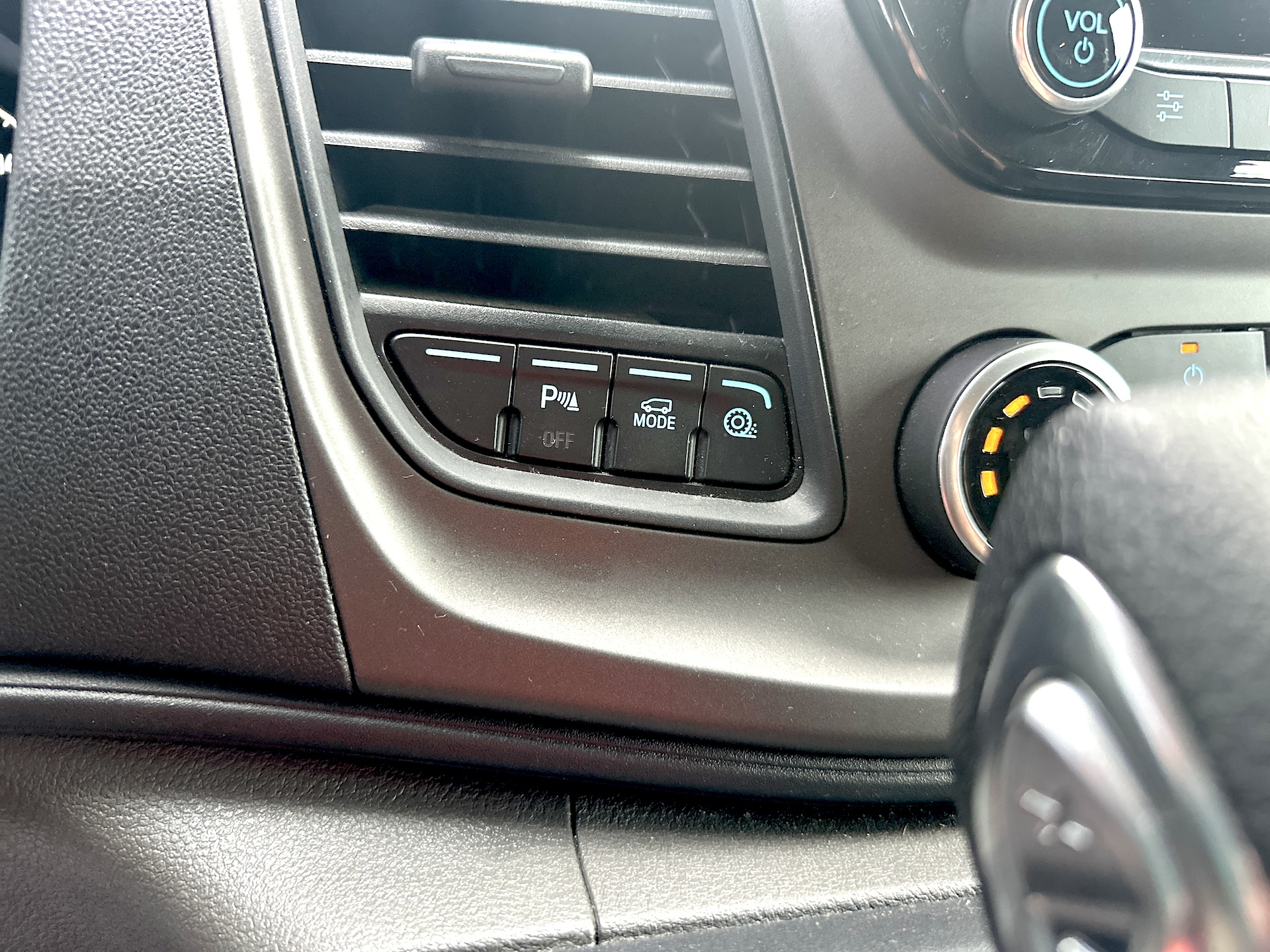 
Ford Transit Custom Titanium Black Series full									