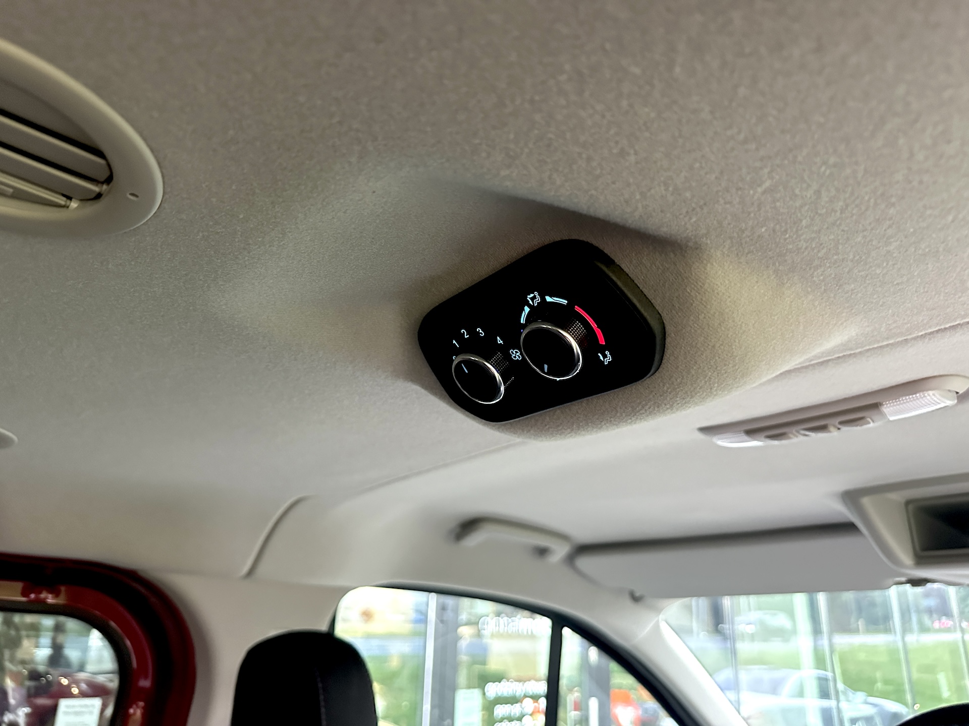 
Ford Transit Custom Titanium Black Series full									