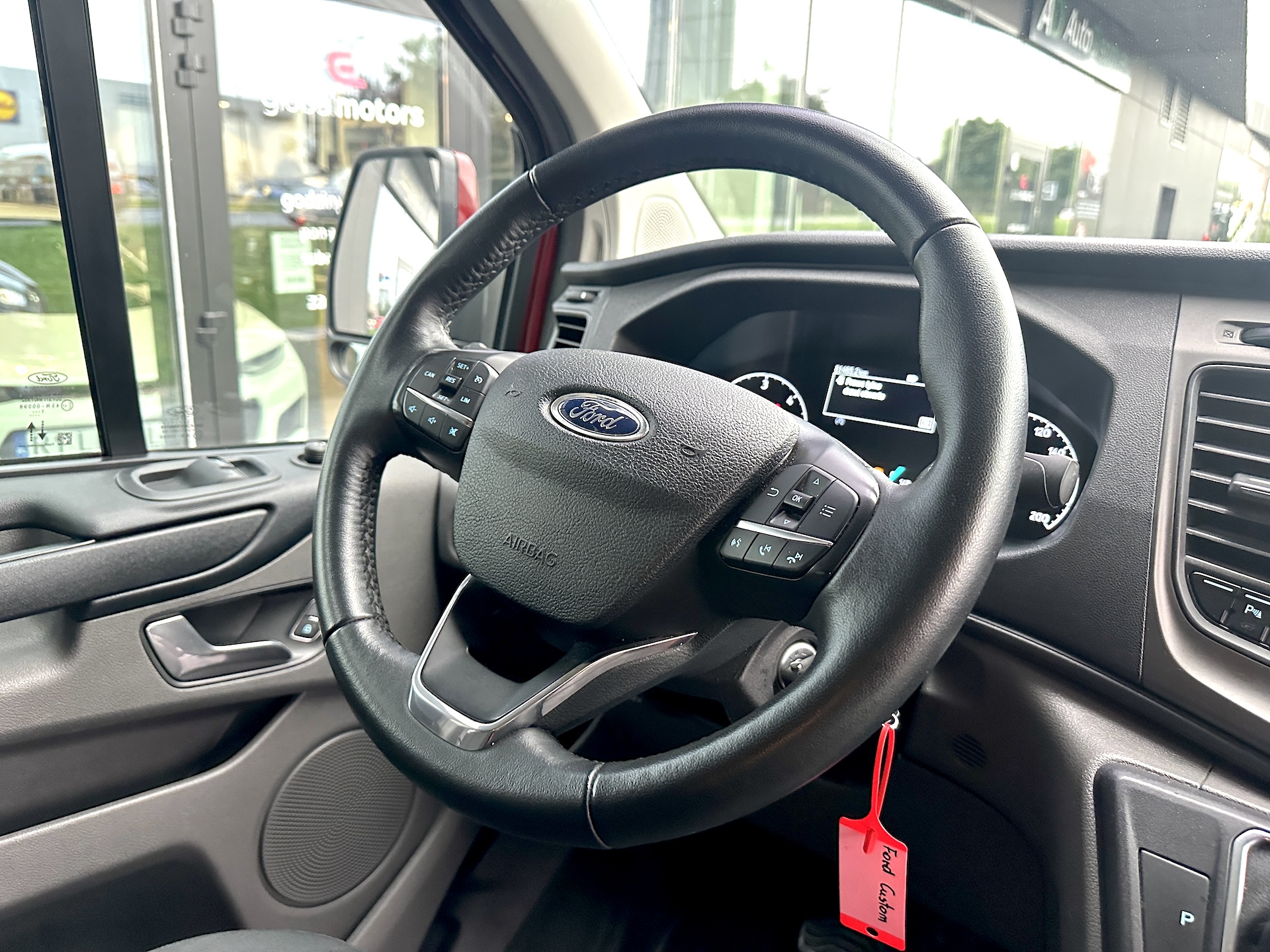 
Ford Transit Custom Titanium Black Series full									