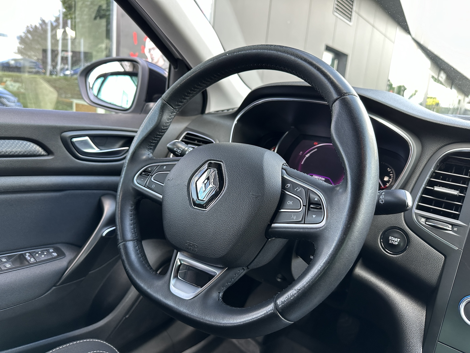 
Renault Megane Limited (IV) full									