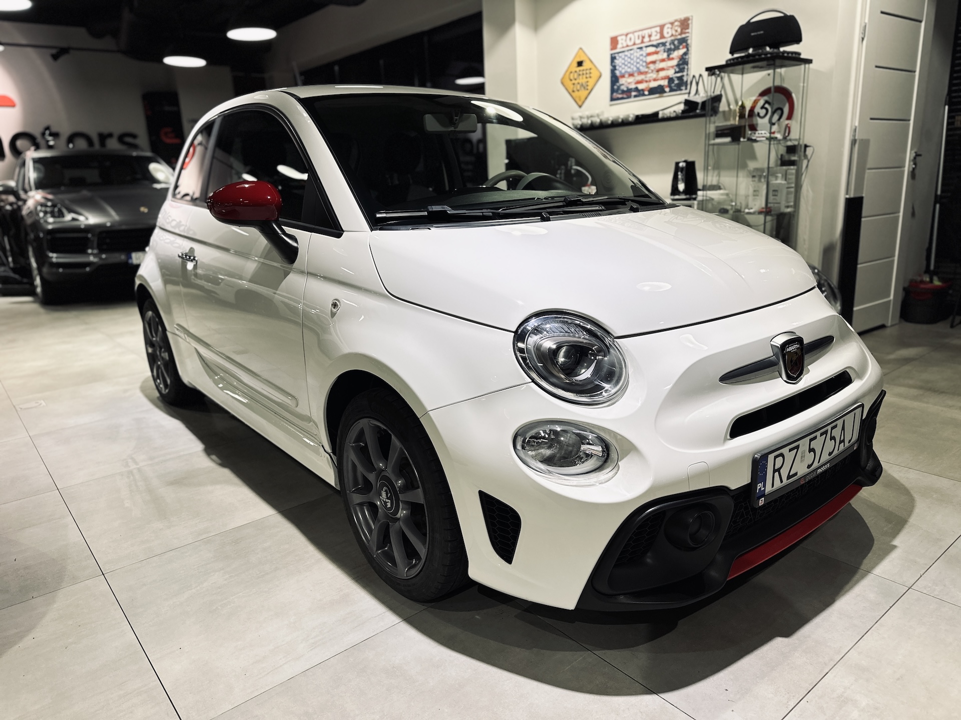 
Fiat 500 Pop / styl. Abarth full									