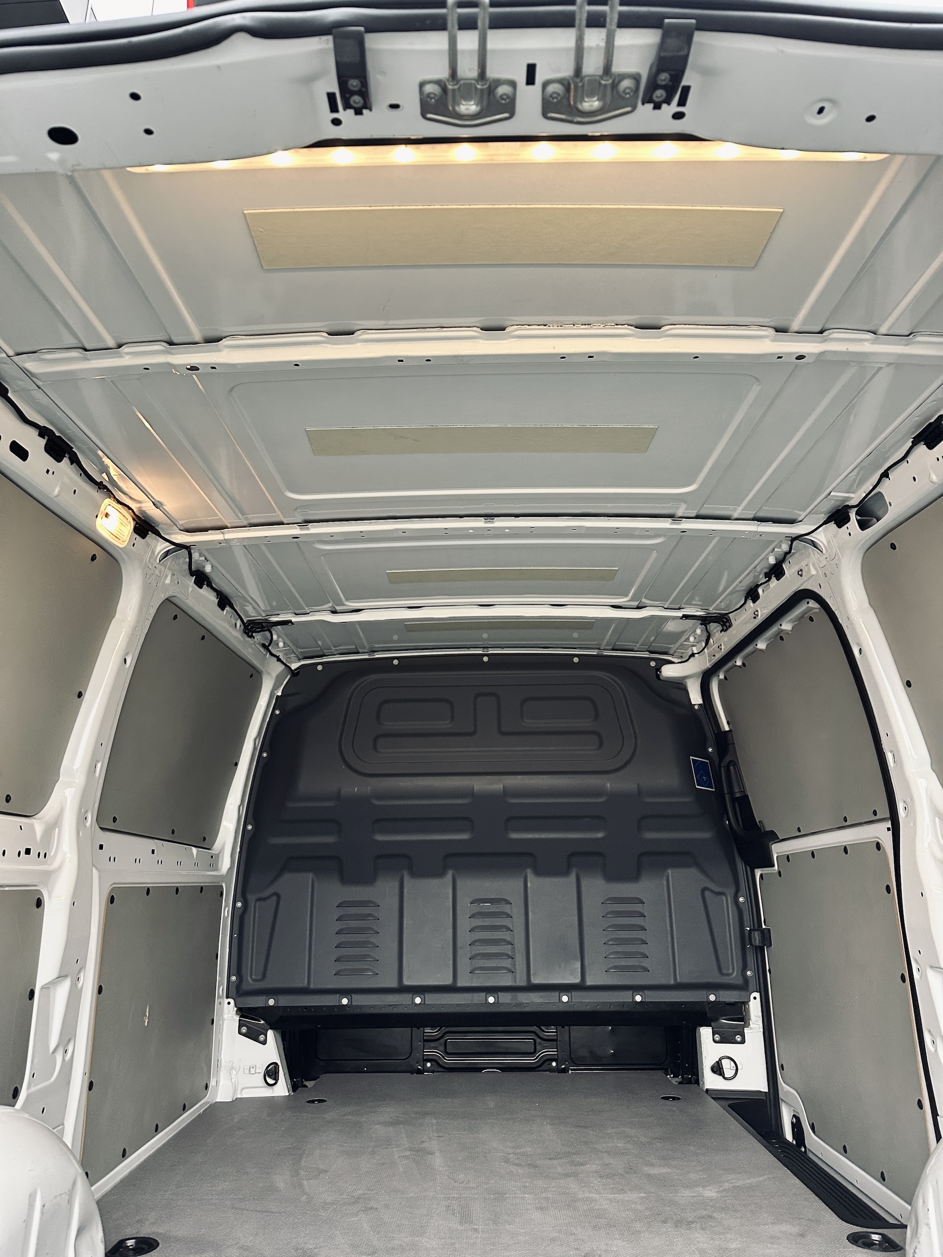 
Mercedes-Benz Vito 111 CDI (W447) full									