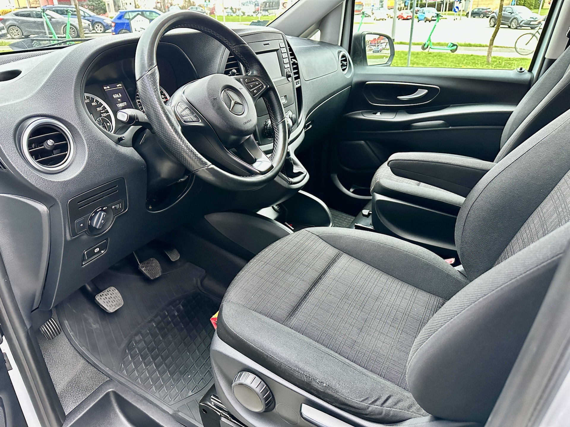 
Mercedes-Benz Vito 111 CDI (W447) full									