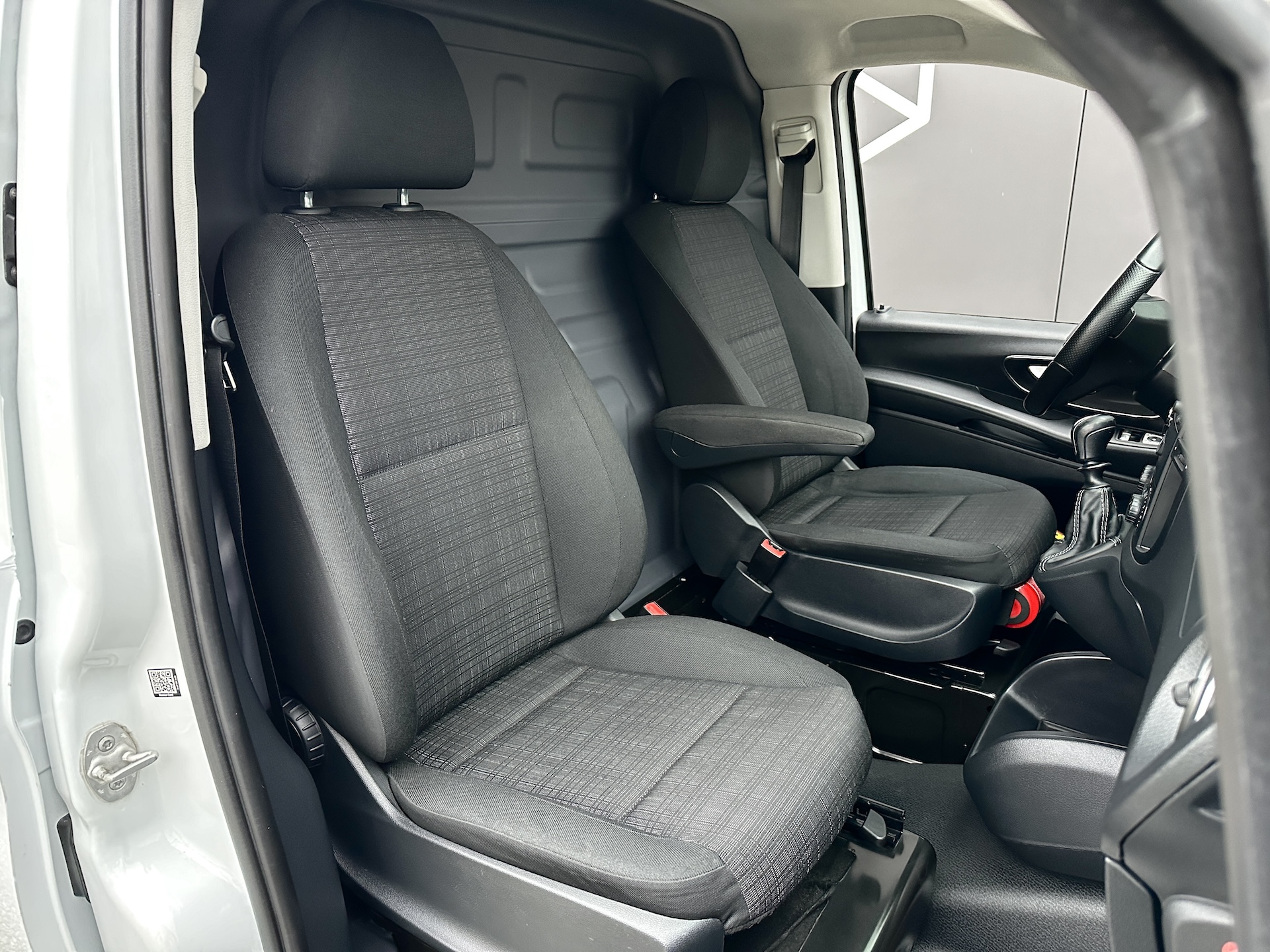 
Mercedes-Benz Vito 111 CDI (W447) full									