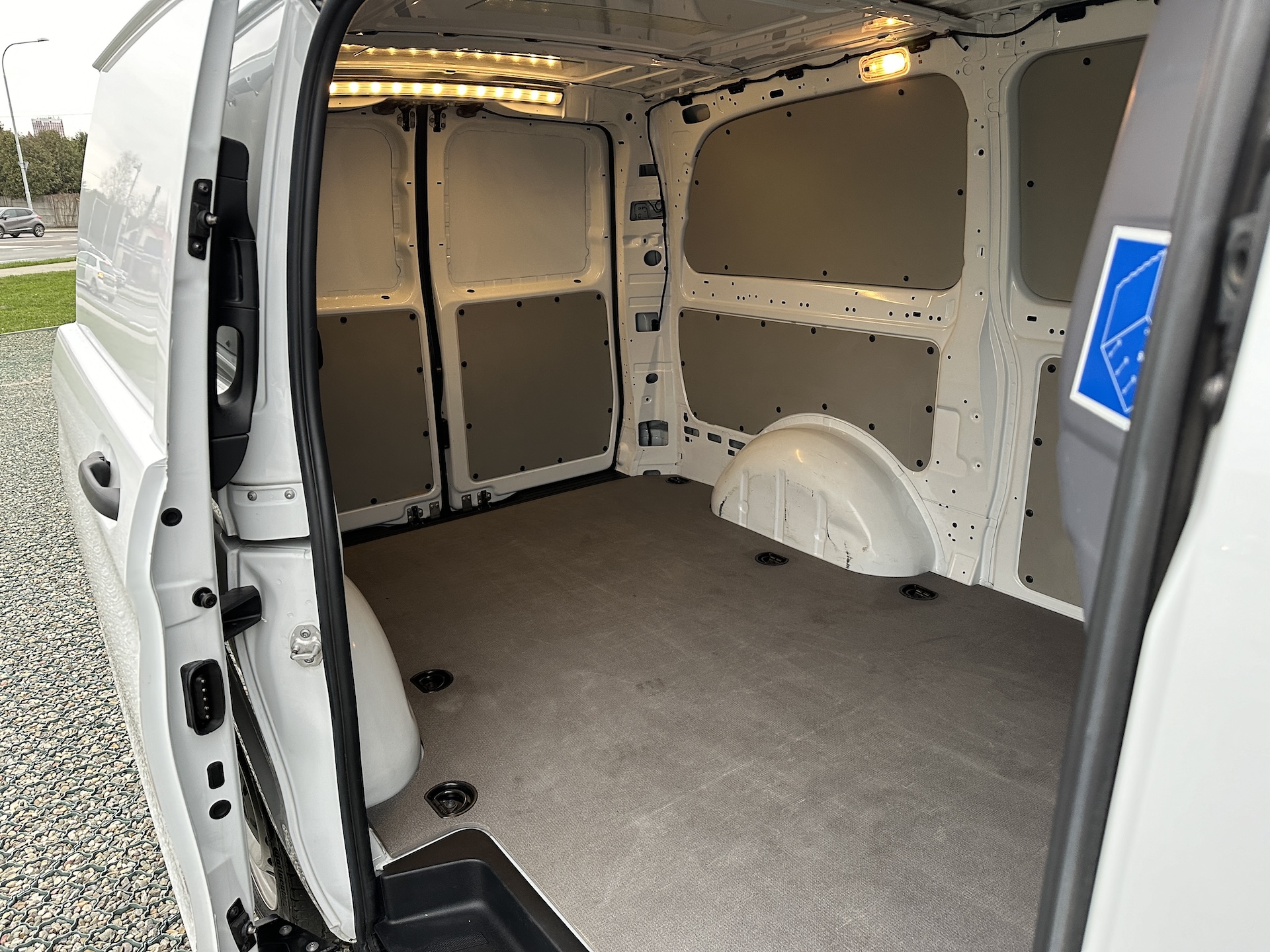 
Mercedes-Benz Vito 111 CDI (W447) full									