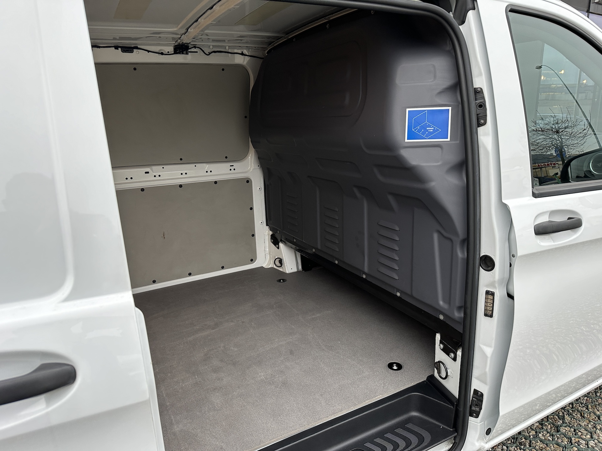 
Mercedes-Benz Vito 111 CDI (W447) full									