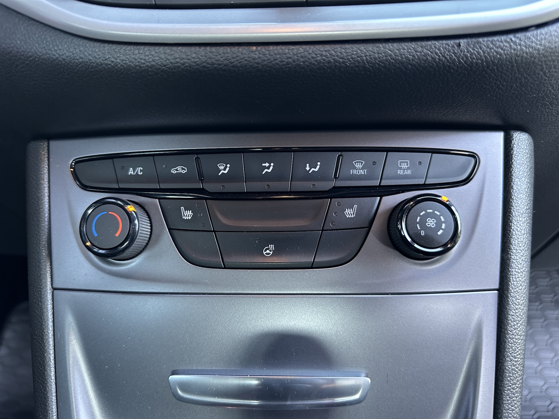 
Opel Astra Sports Tourer (K) full									