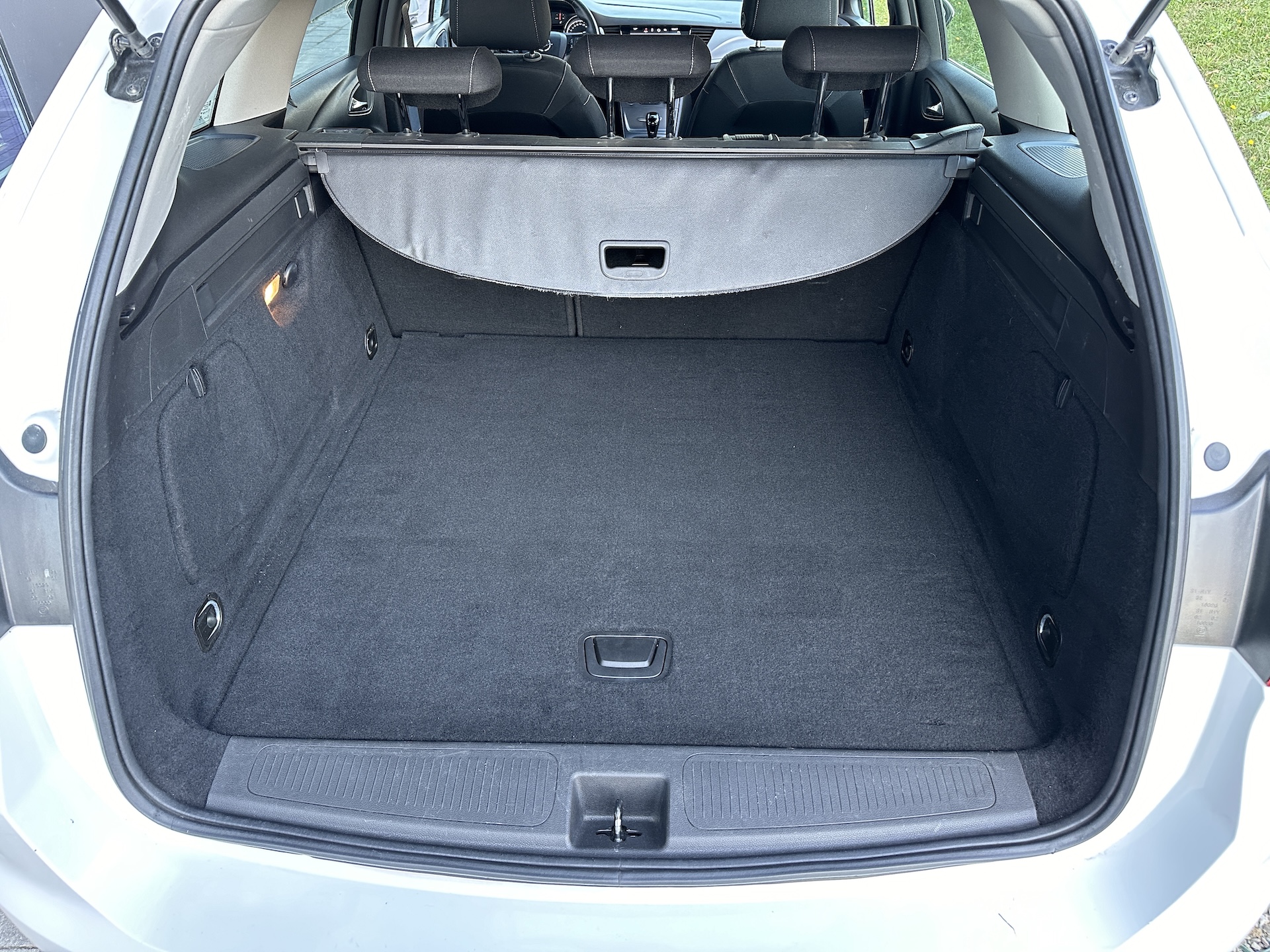 
Opel Astra Sports Tourer (K) full									