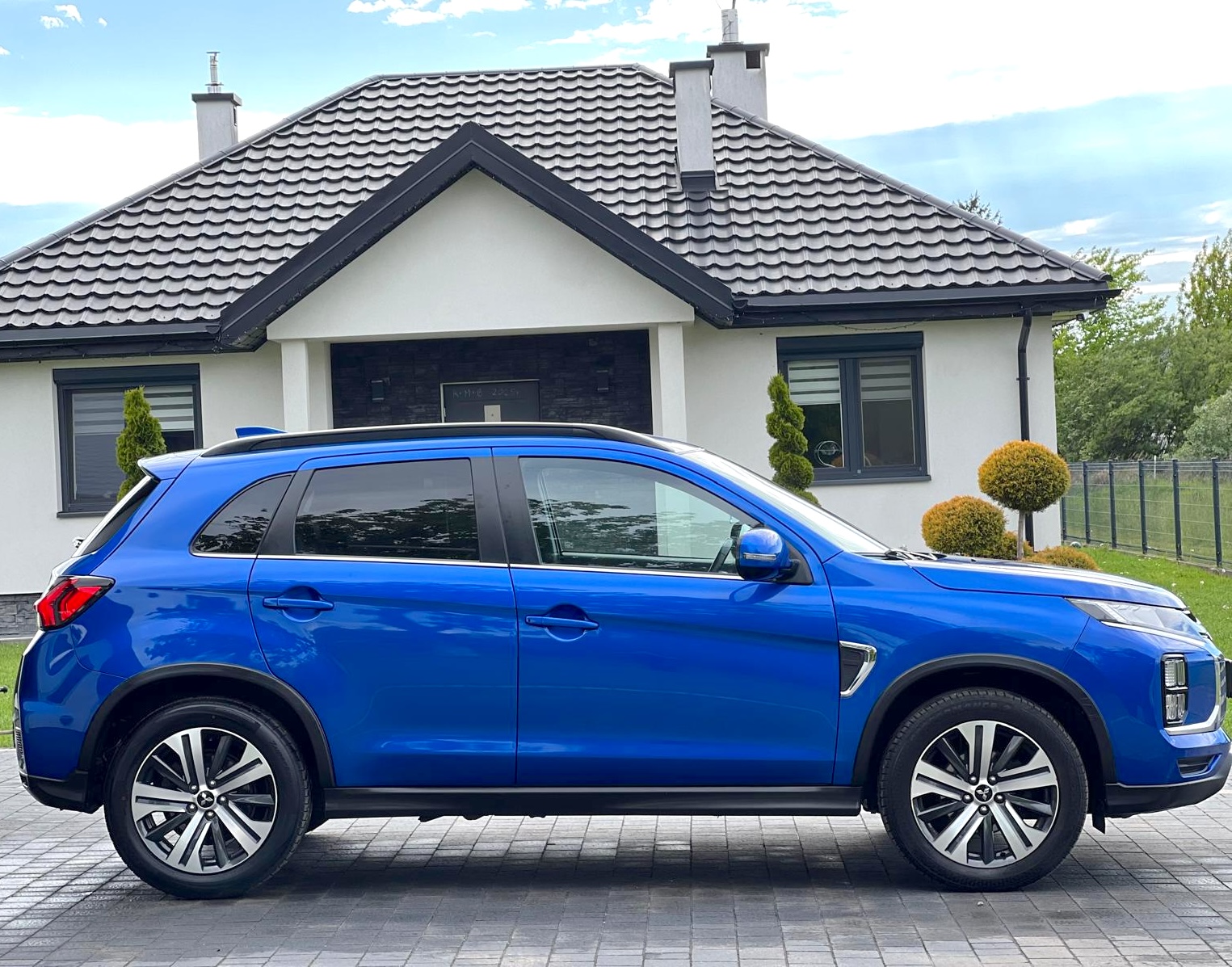 
Mitsubishi ASX full									