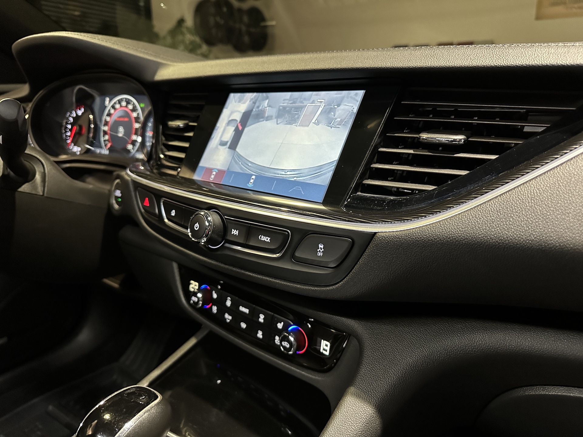 
Opel Insignia Grand Sport OPC Line (B) full									