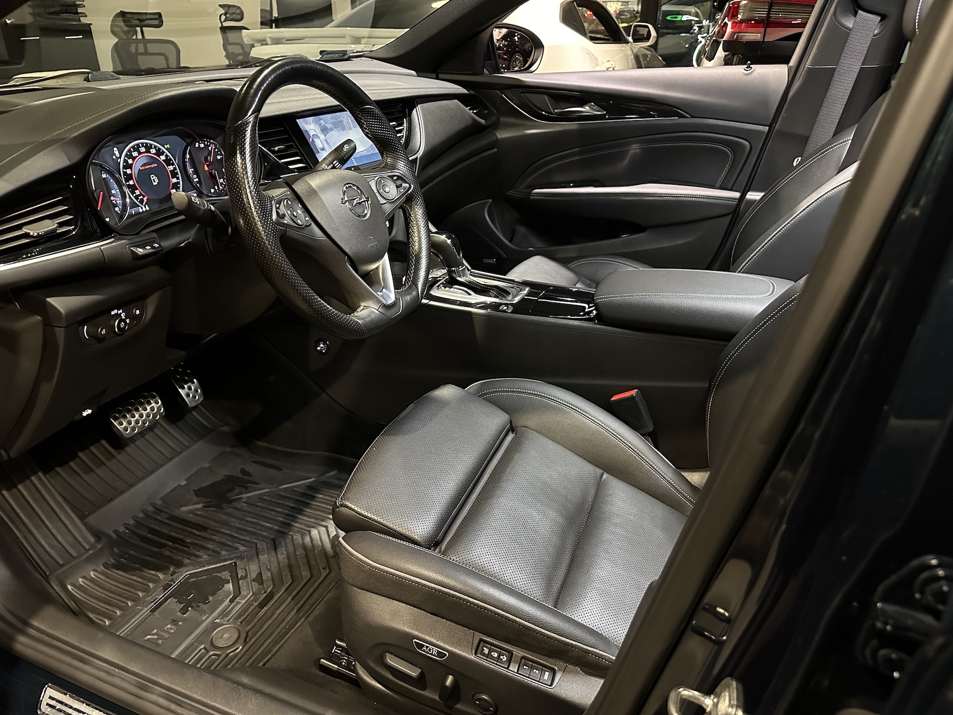 
Opel Insignia Grand Sport OPC Line (B) full									