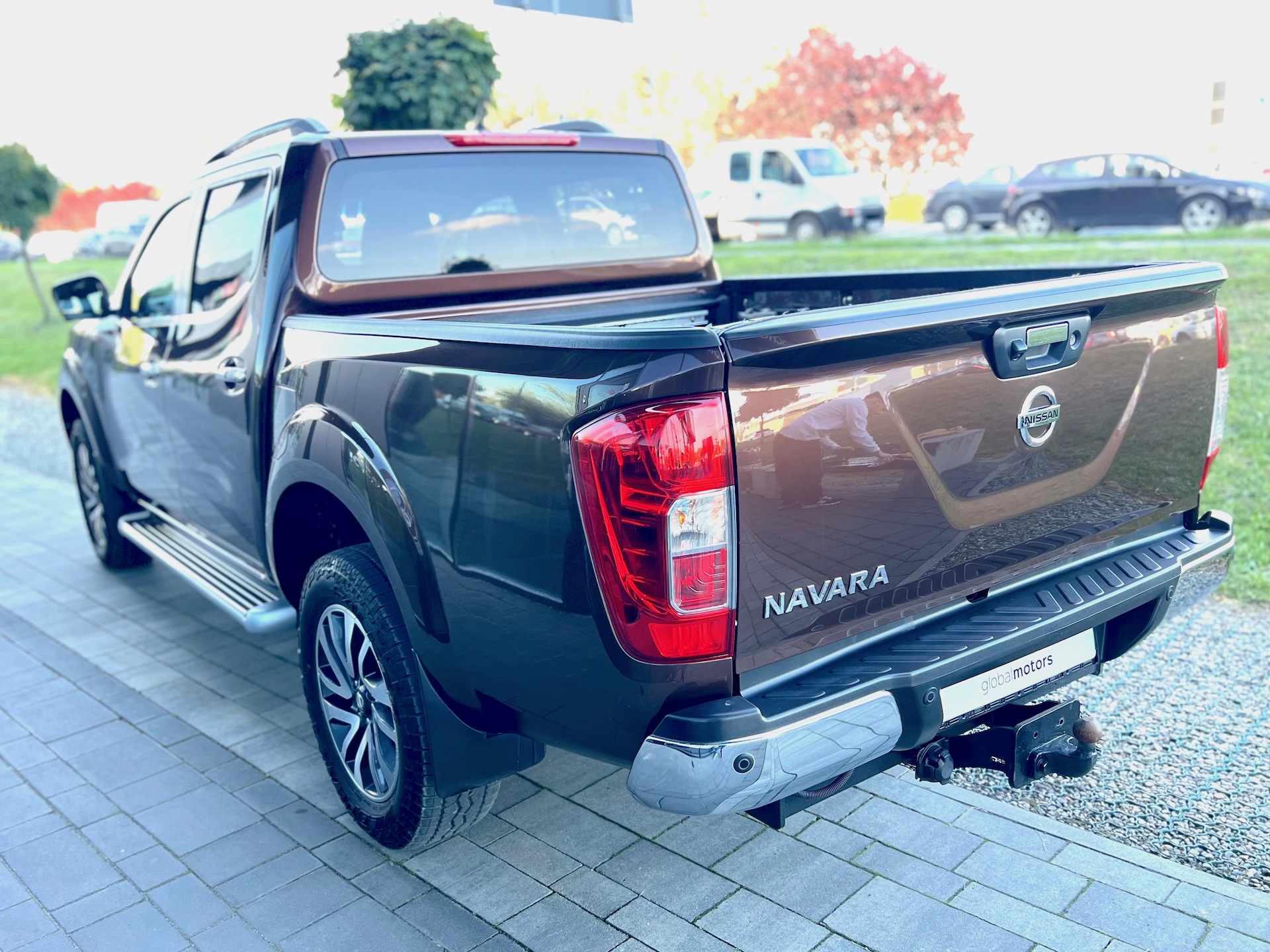 
Nissan Navara Double Cab (IV) full									