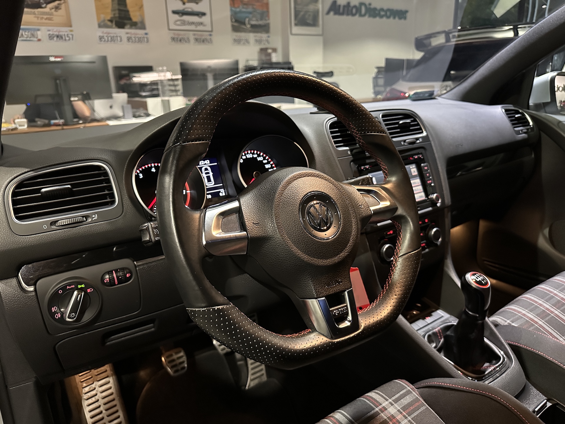 
Volkswagen Golf GTI full									