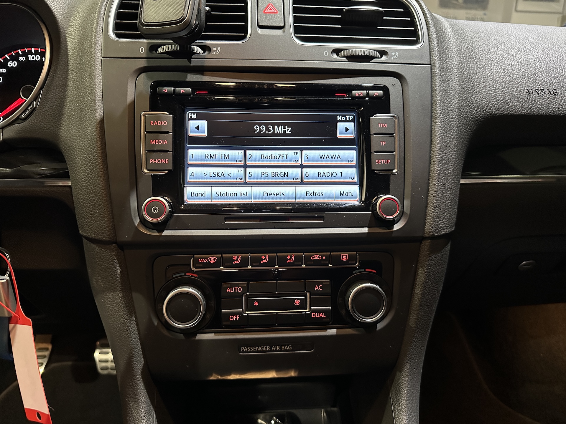 
Volkswagen Golf GTI full									