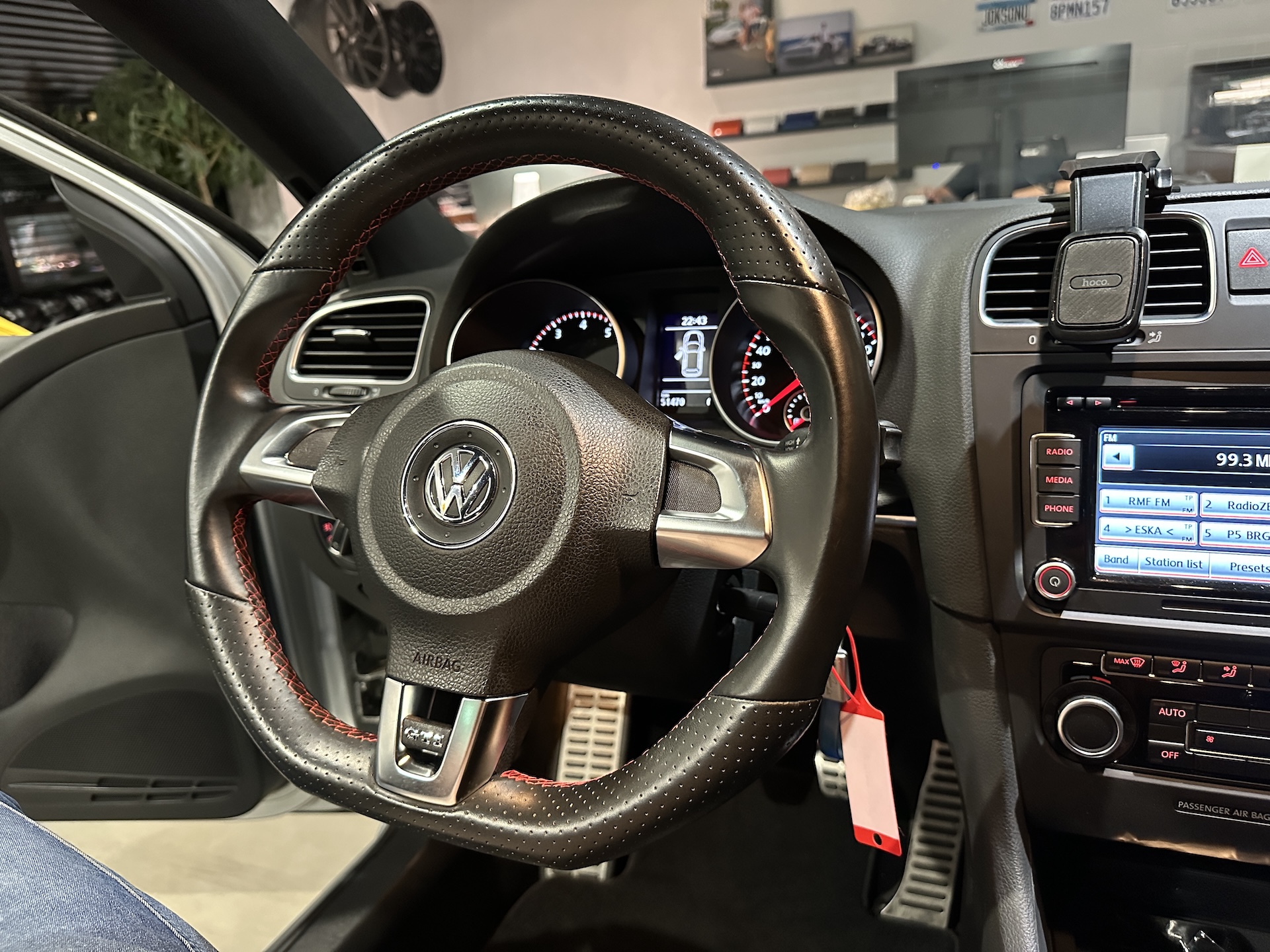 
Volkswagen Golf GTI full									