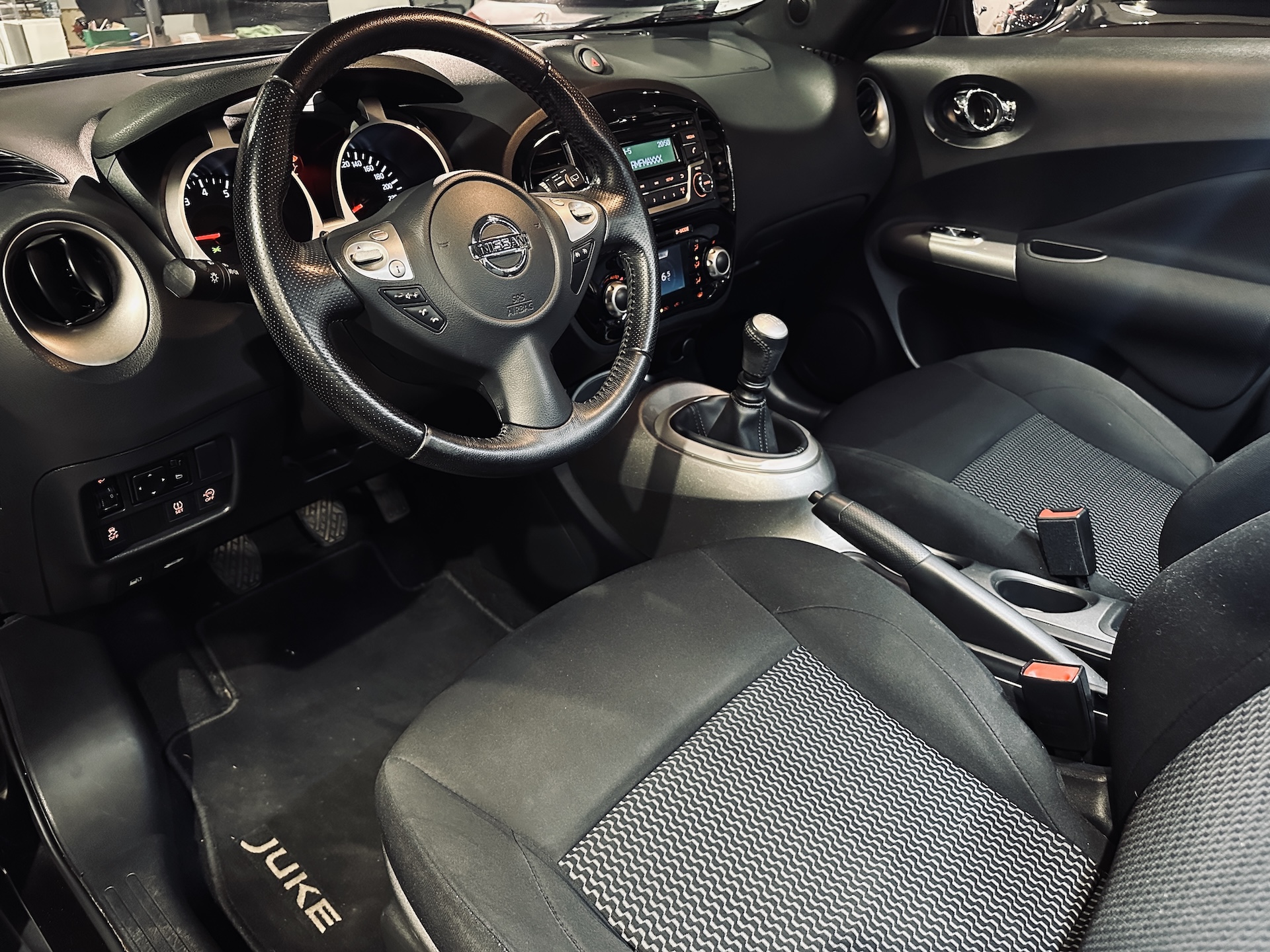 
Nissan Juke Acenta full									