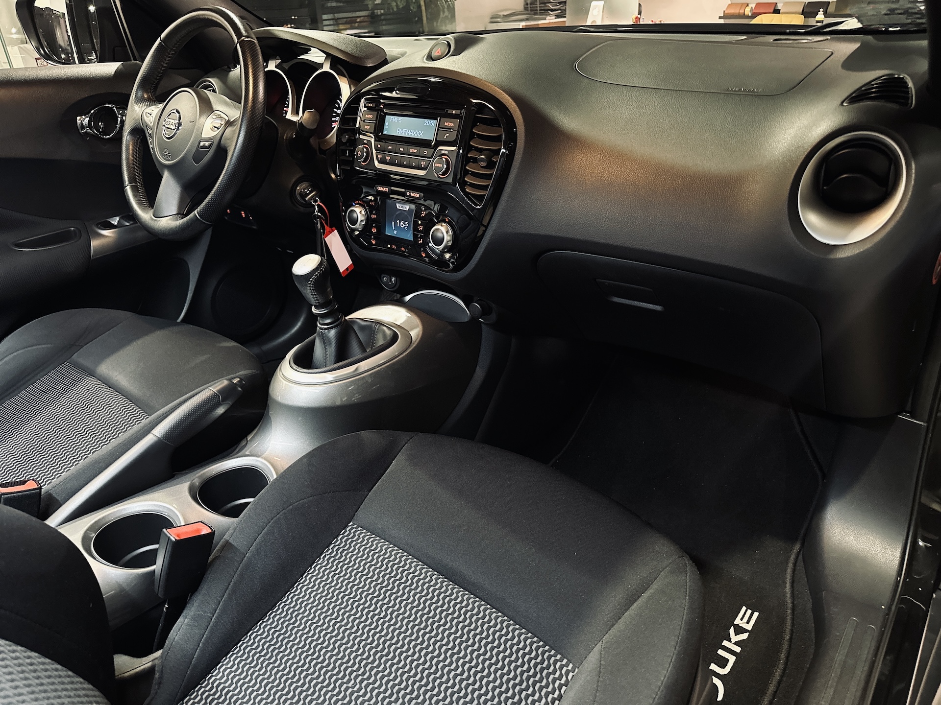 
Nissan Juke Acenta full									