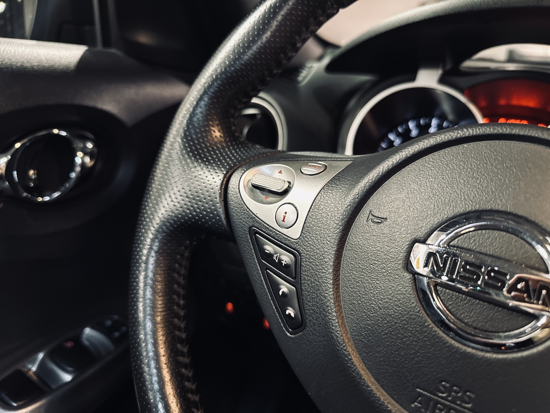 
Nissan Juke Acenta full									