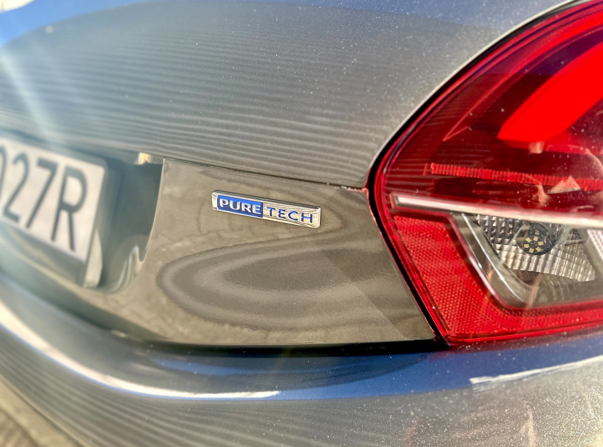 
Peugeot 208 PureTech Active full									