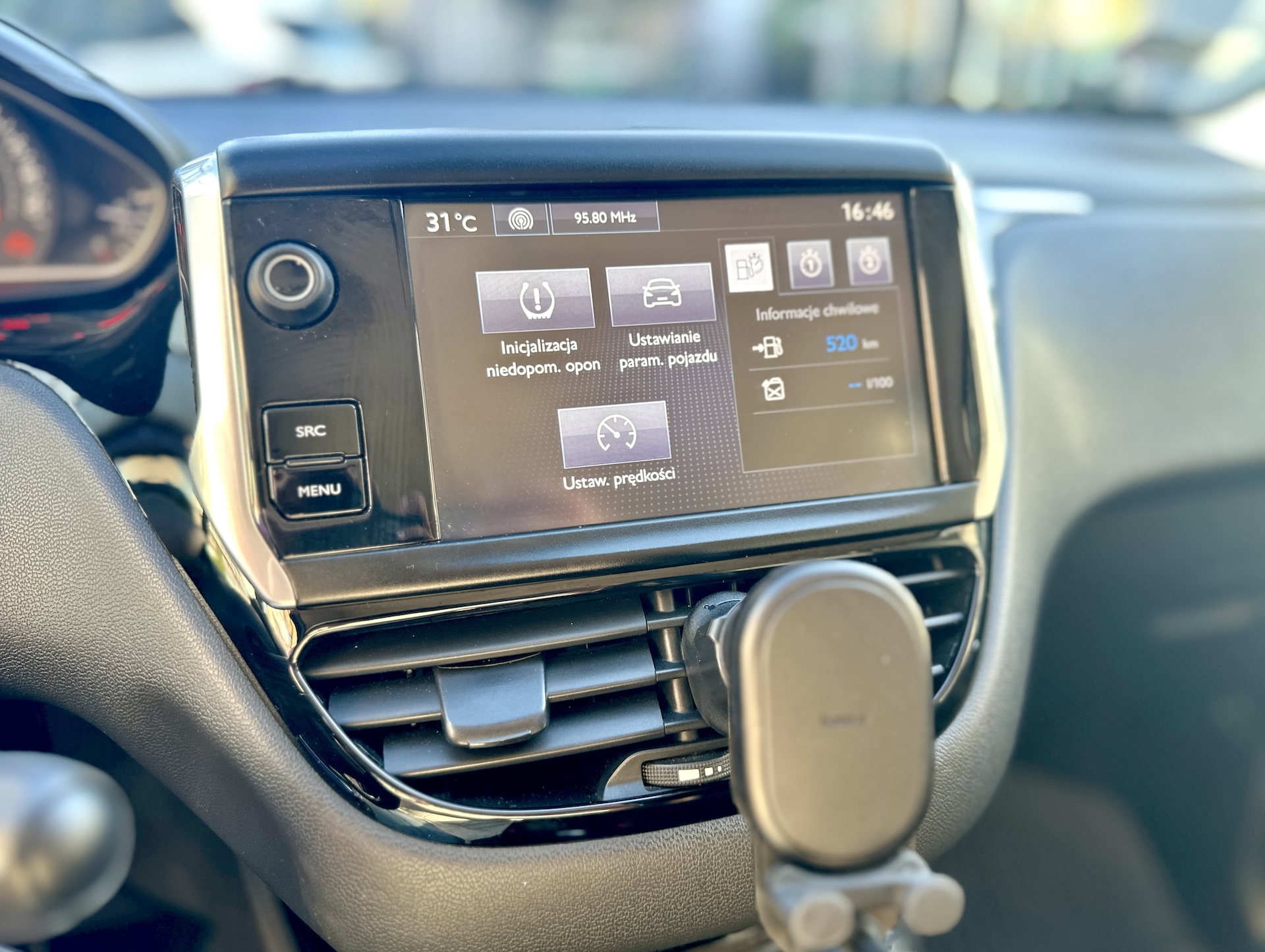 
Peugeot 208 PureTech Active full									