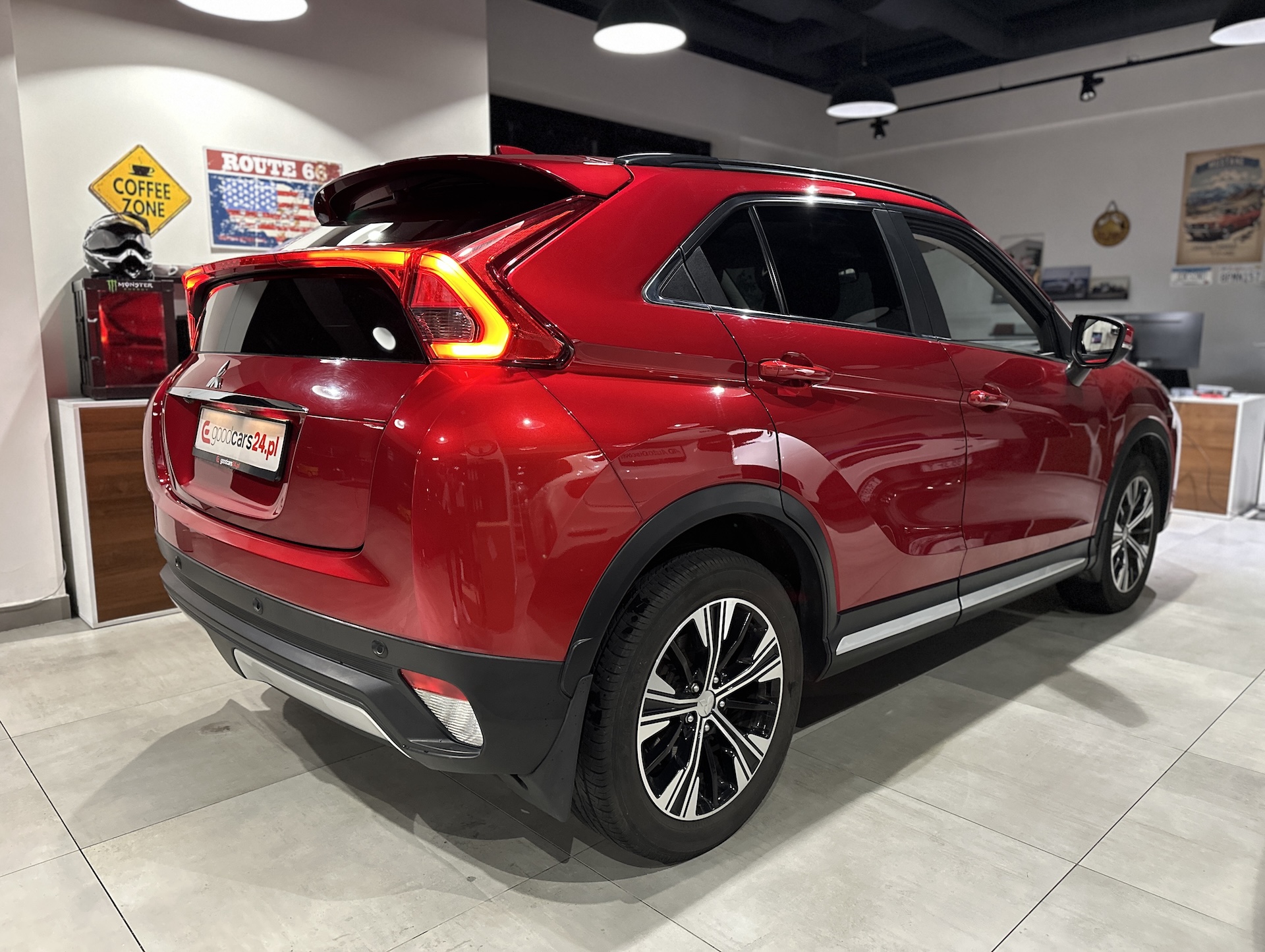 
Mitsubishi Eclipse Cross Intro Edition full									