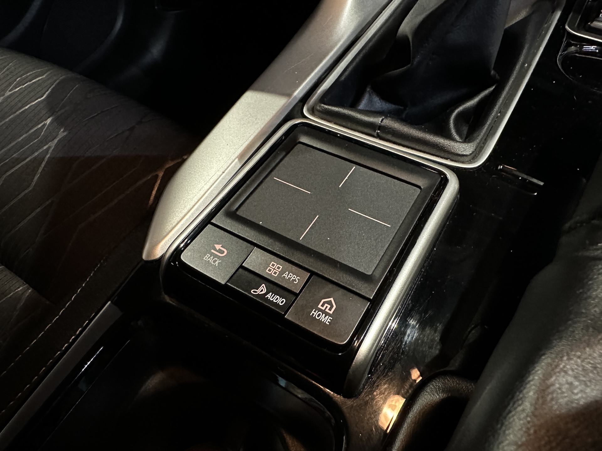 
Mitsubishi Eclipse Cross Intro Edition full									