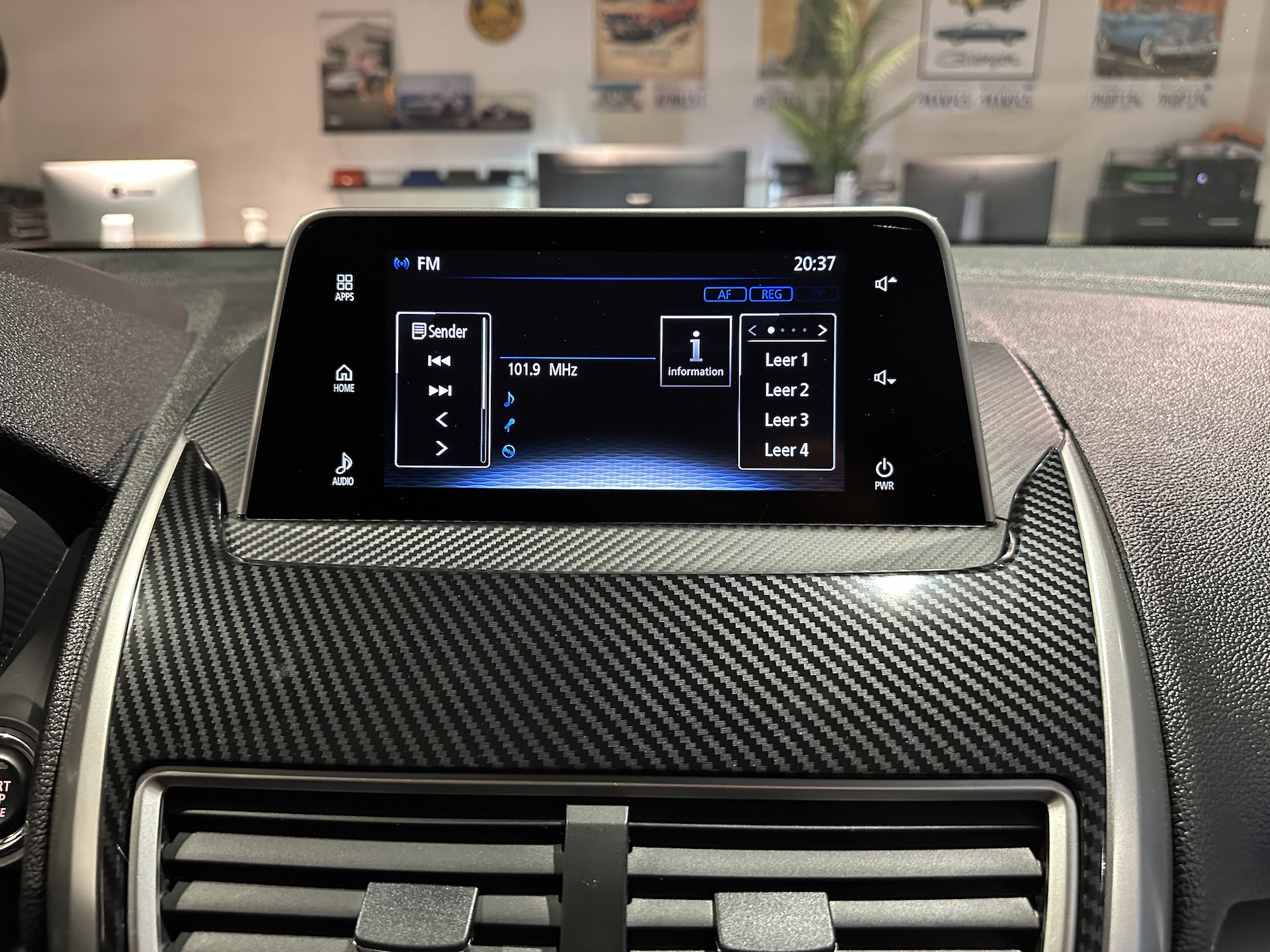 
Mitsubishi Eclipse Cross Intro Edition full									