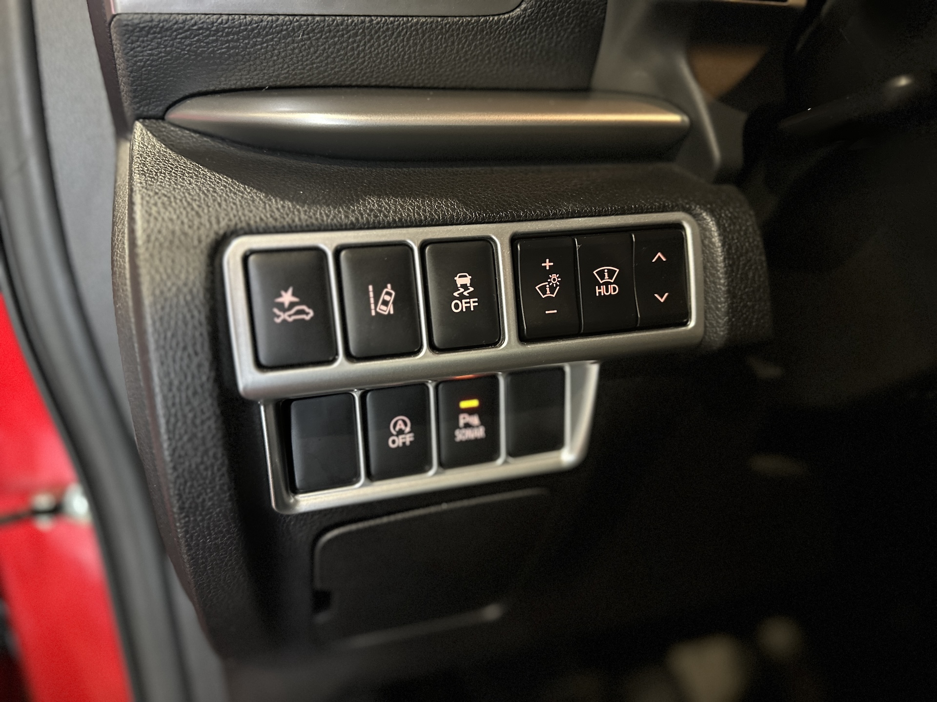 
Mitsubishi Eclipse Cross Intro Edition full									