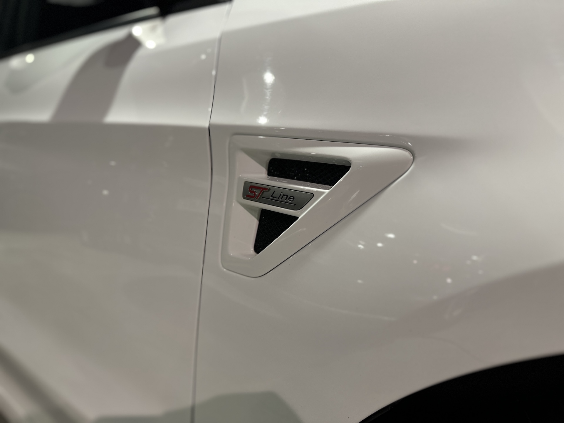 
Ford S-Max ST Line AWD full									