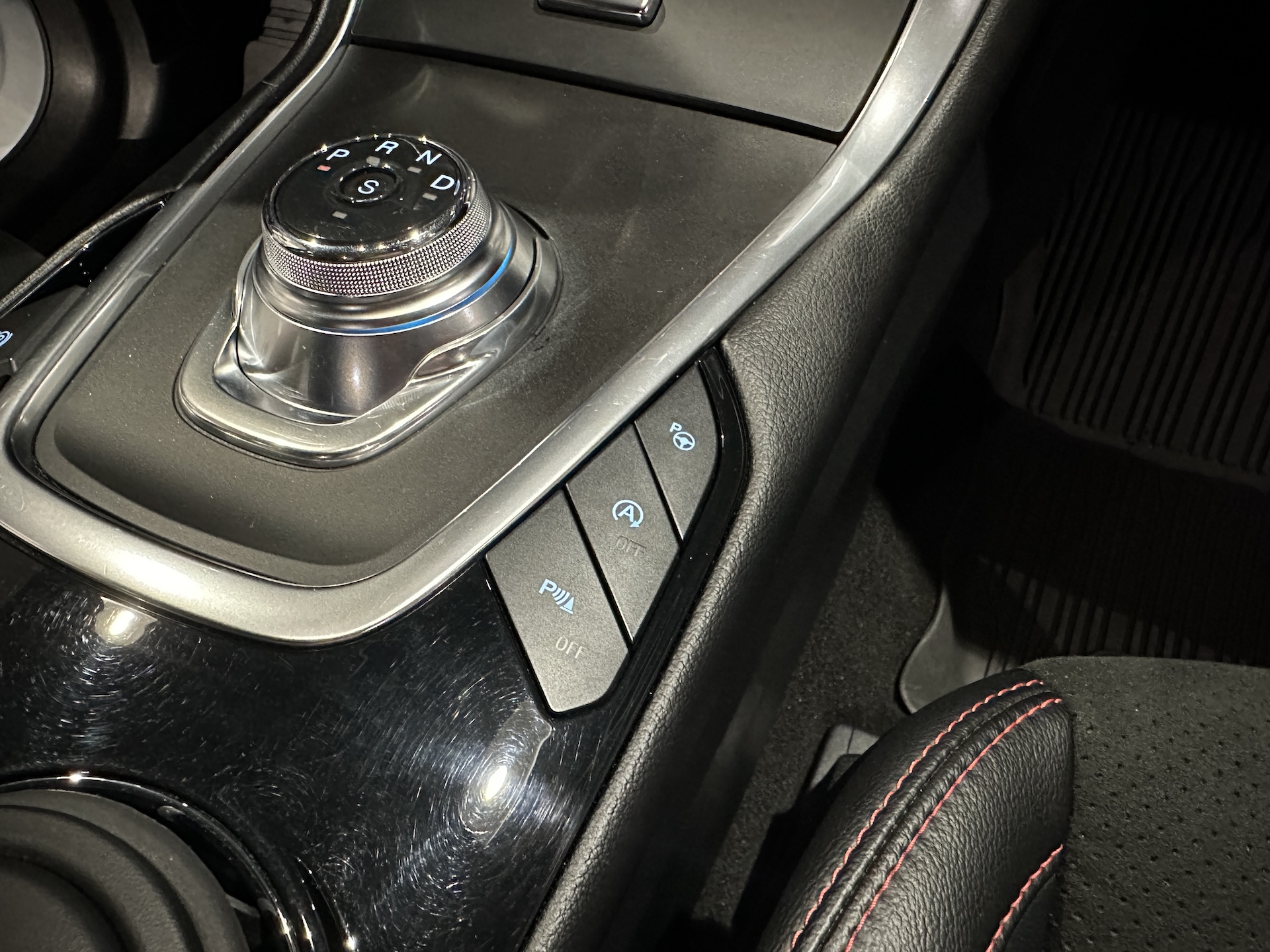 
Ford S-Max ST Line AWD full									