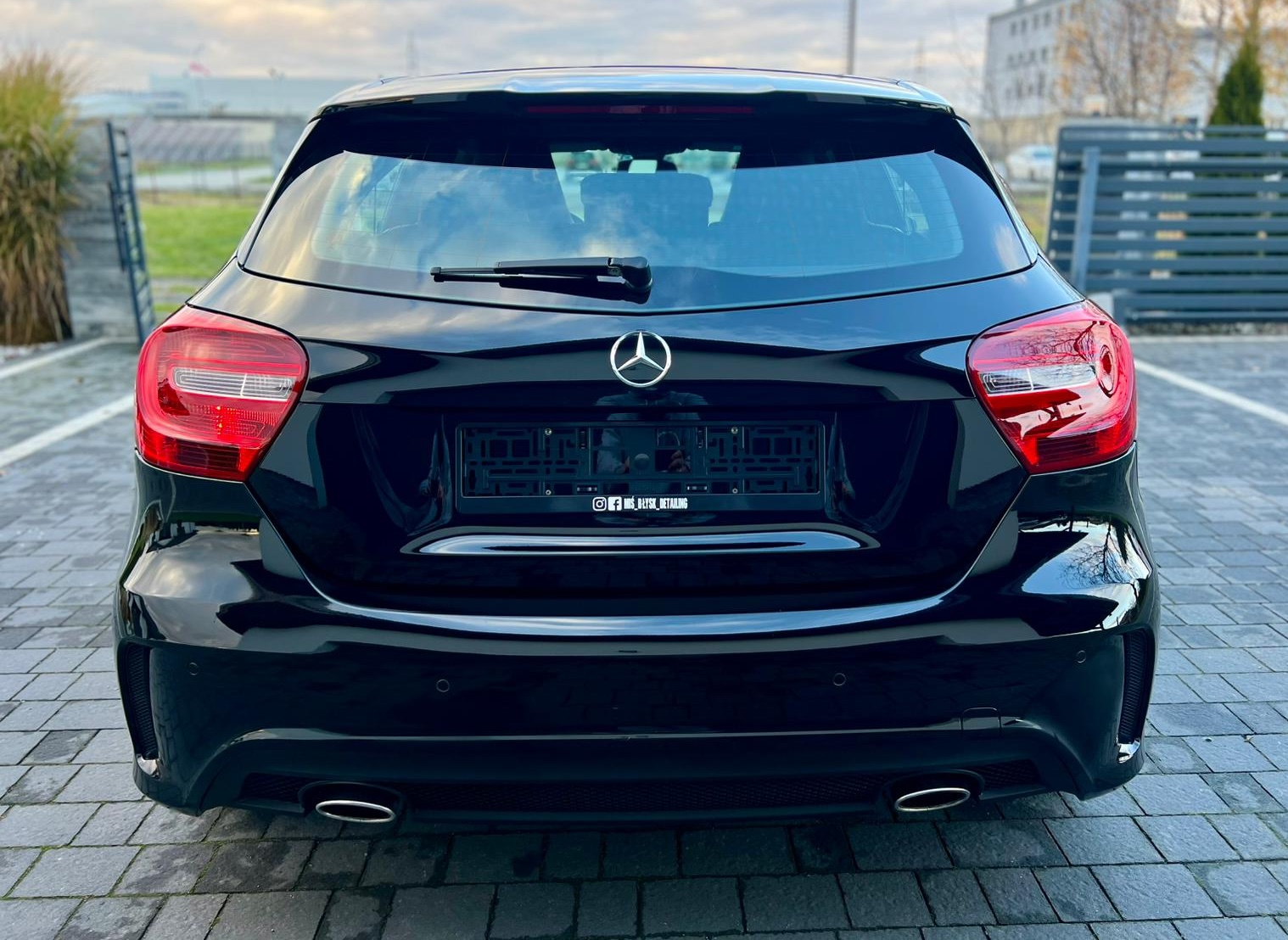 
Mercedes-Benz A 180 BlueEFFICIENCY AMG Line (W176) full									