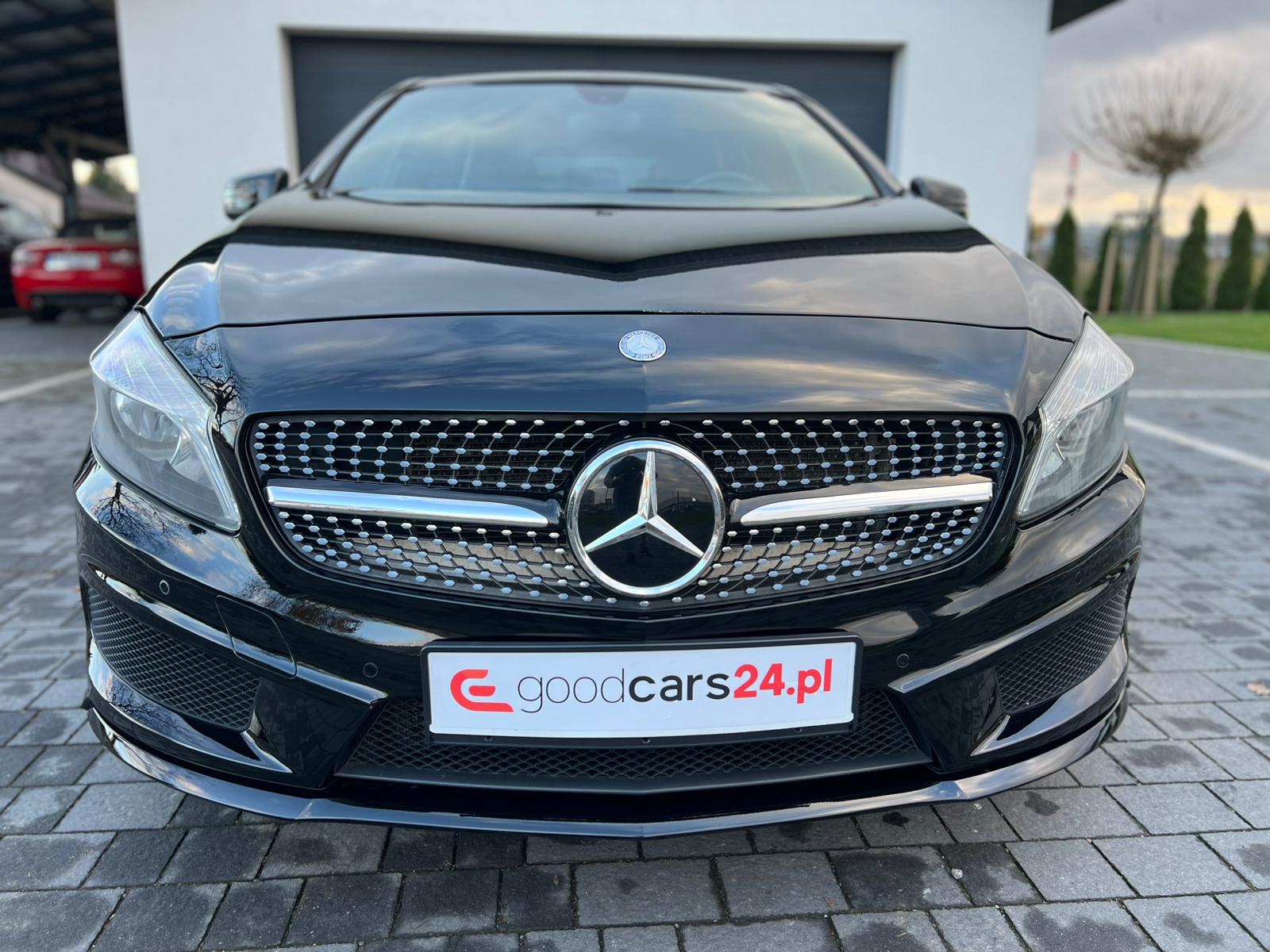 
Mercedes-Benz A 180 BlueEFFICIENCY AMG Line (W176) full									