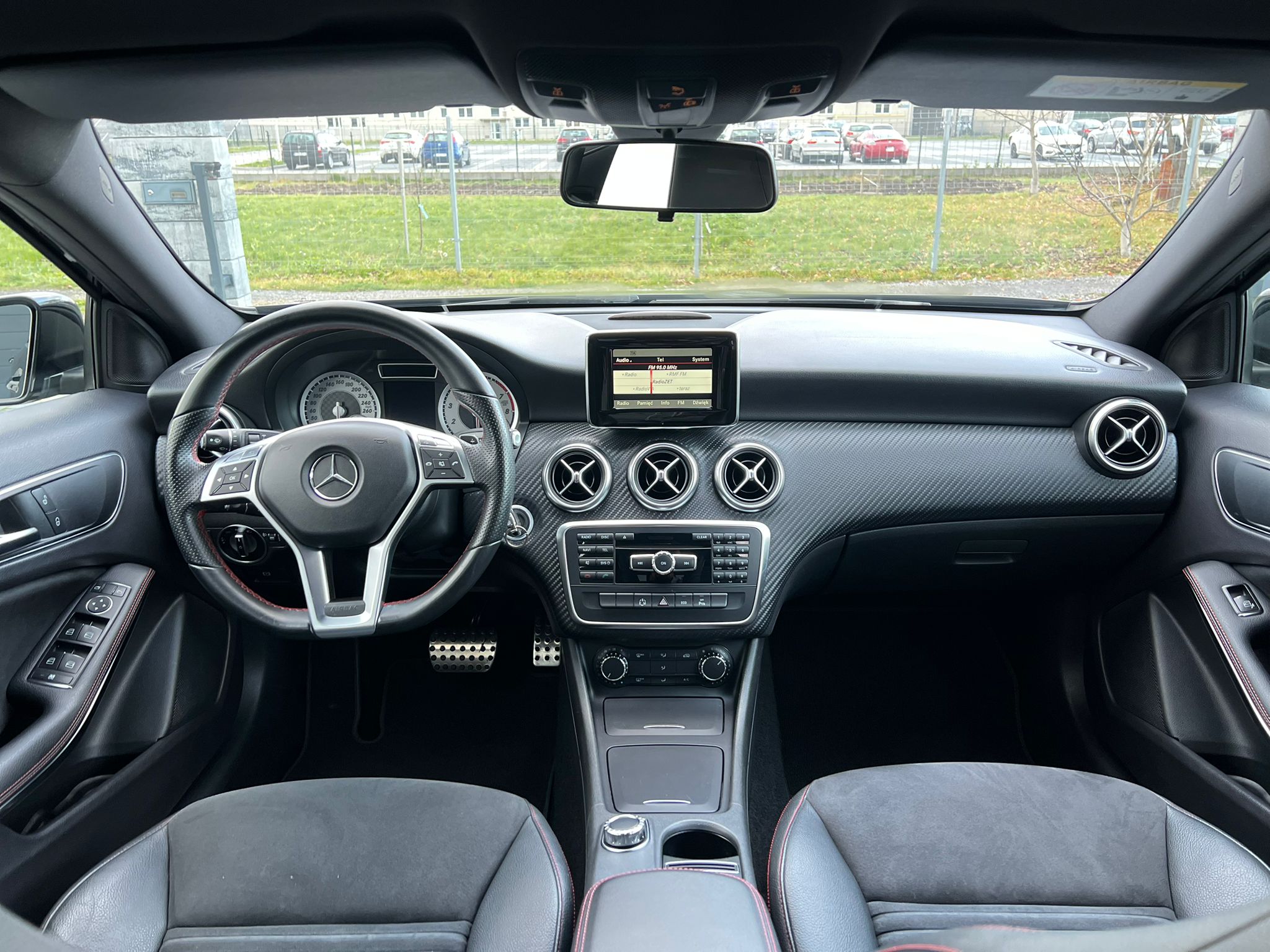 
Mercedes-Benz A 180 BlueEFFICIENCY AMG Line (W176) full									
