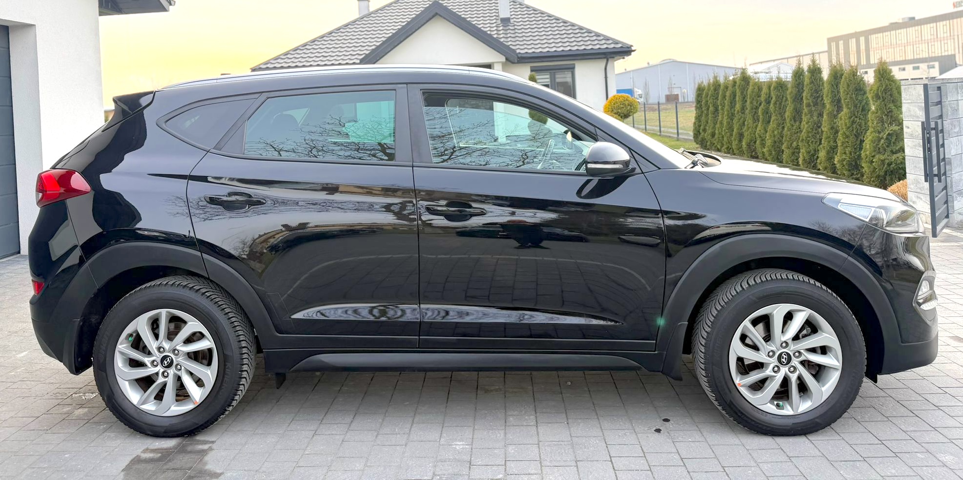 
Hyundai Tucson Gamma full									