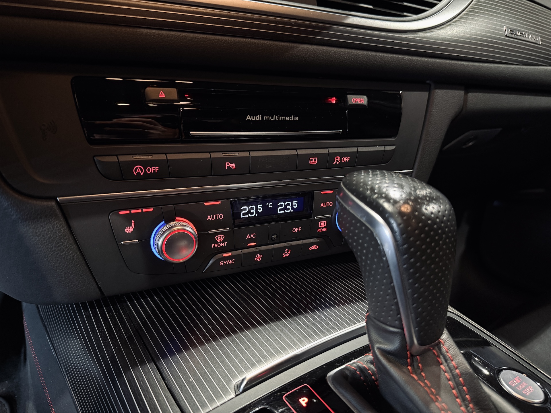 
Audi A6 TDI Competition S Line (C7) full									