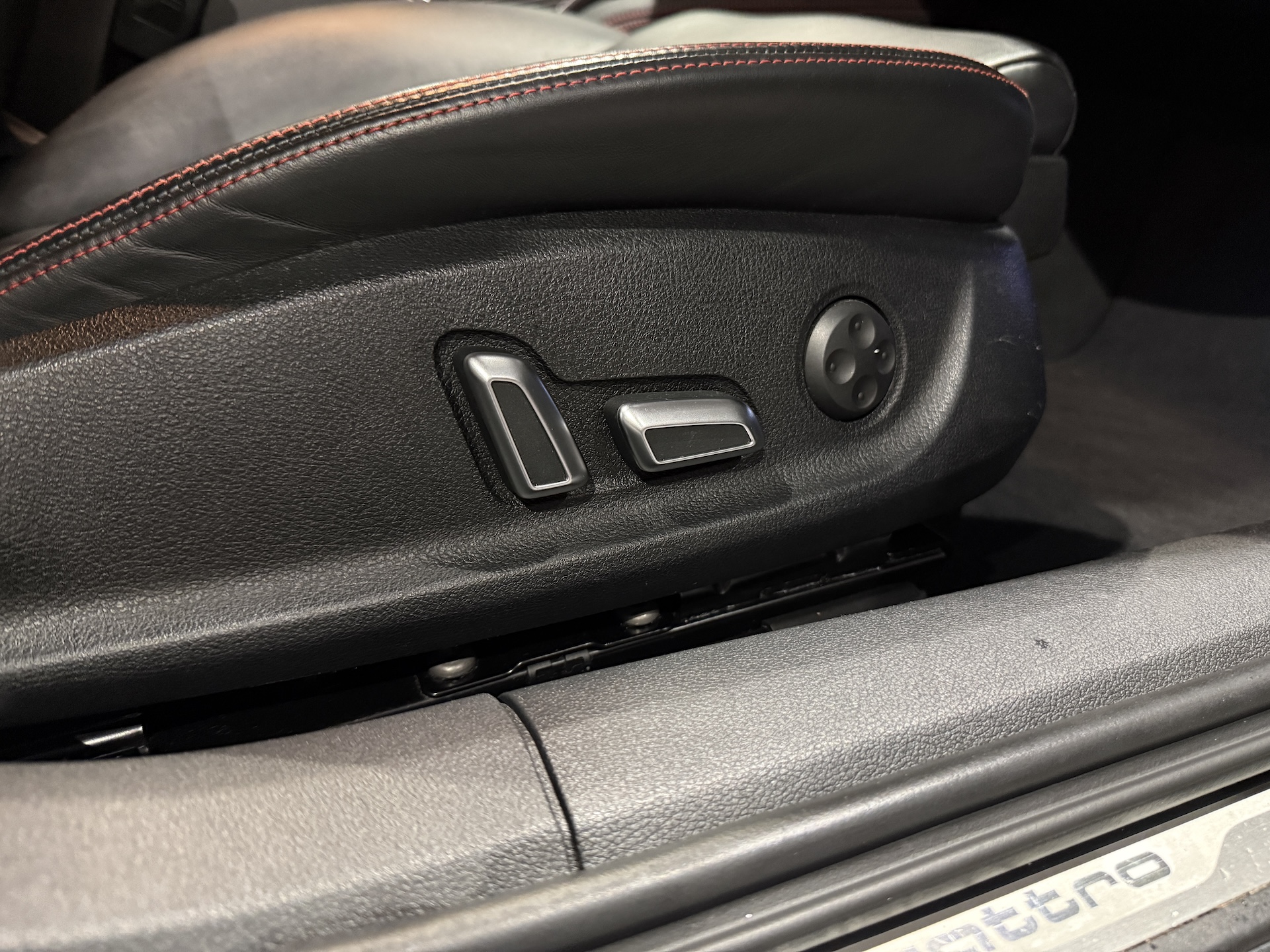 
Audi A6 TDI Competition S Line (C7) full									