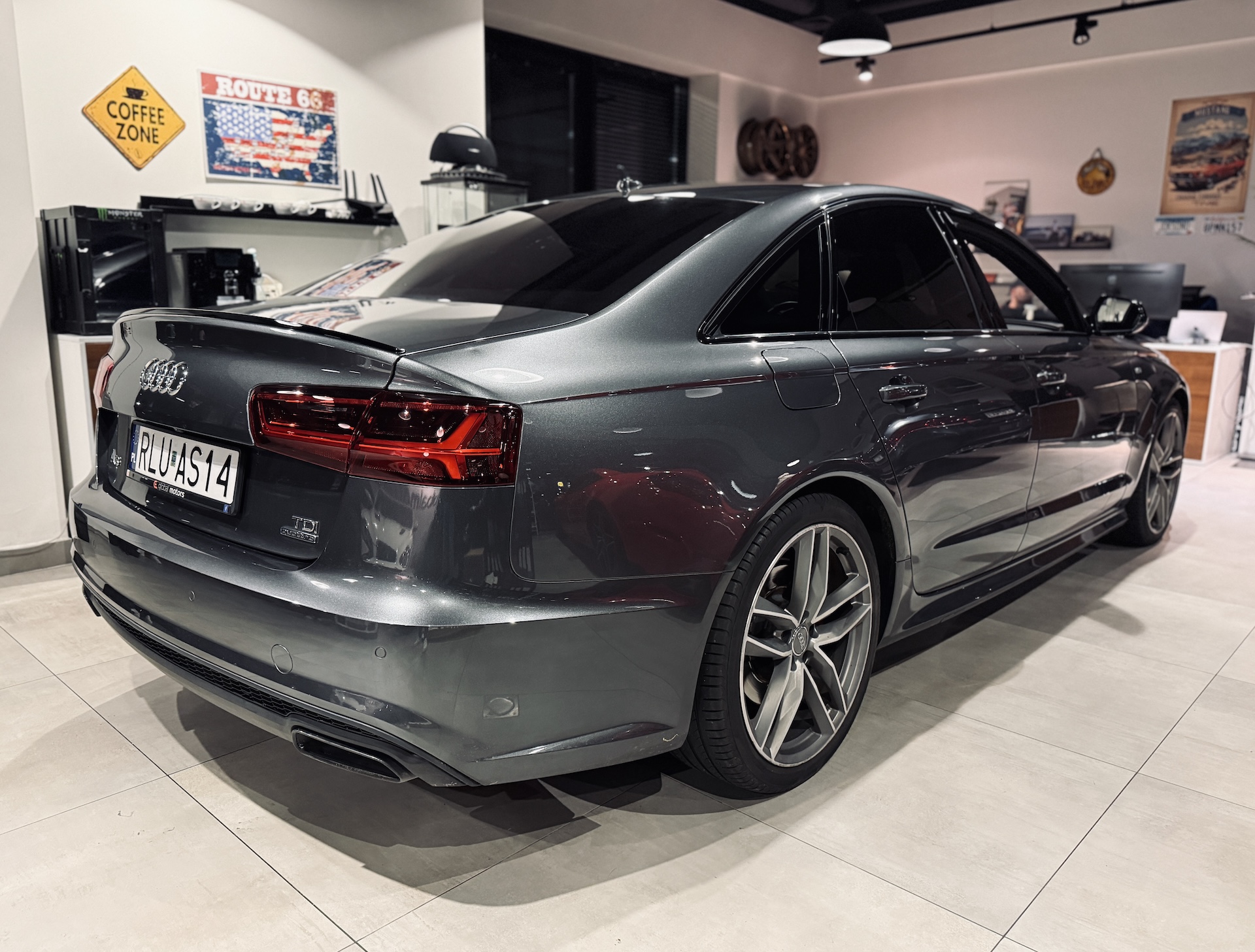 
Audi A6 TDI Competition S Line (C7) full									