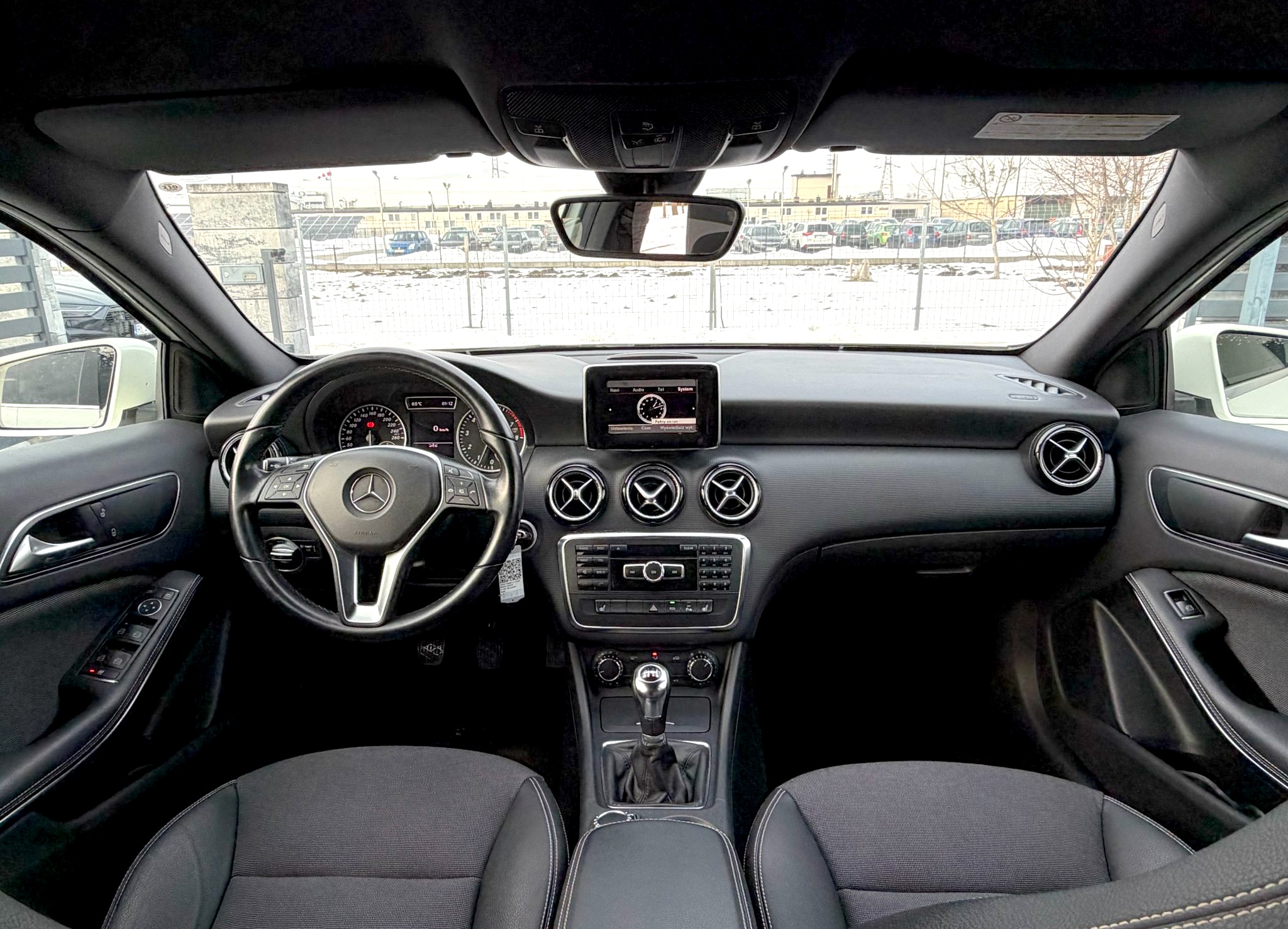 
Mercedes-Benz A 180 full									