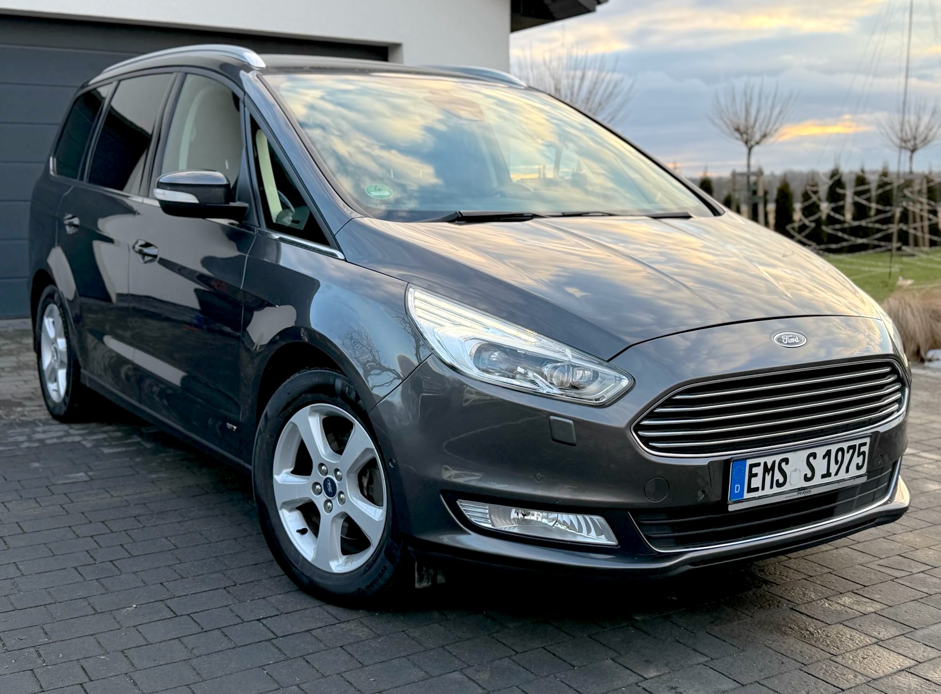 
Ford Galaxy Titanium X AWD full									