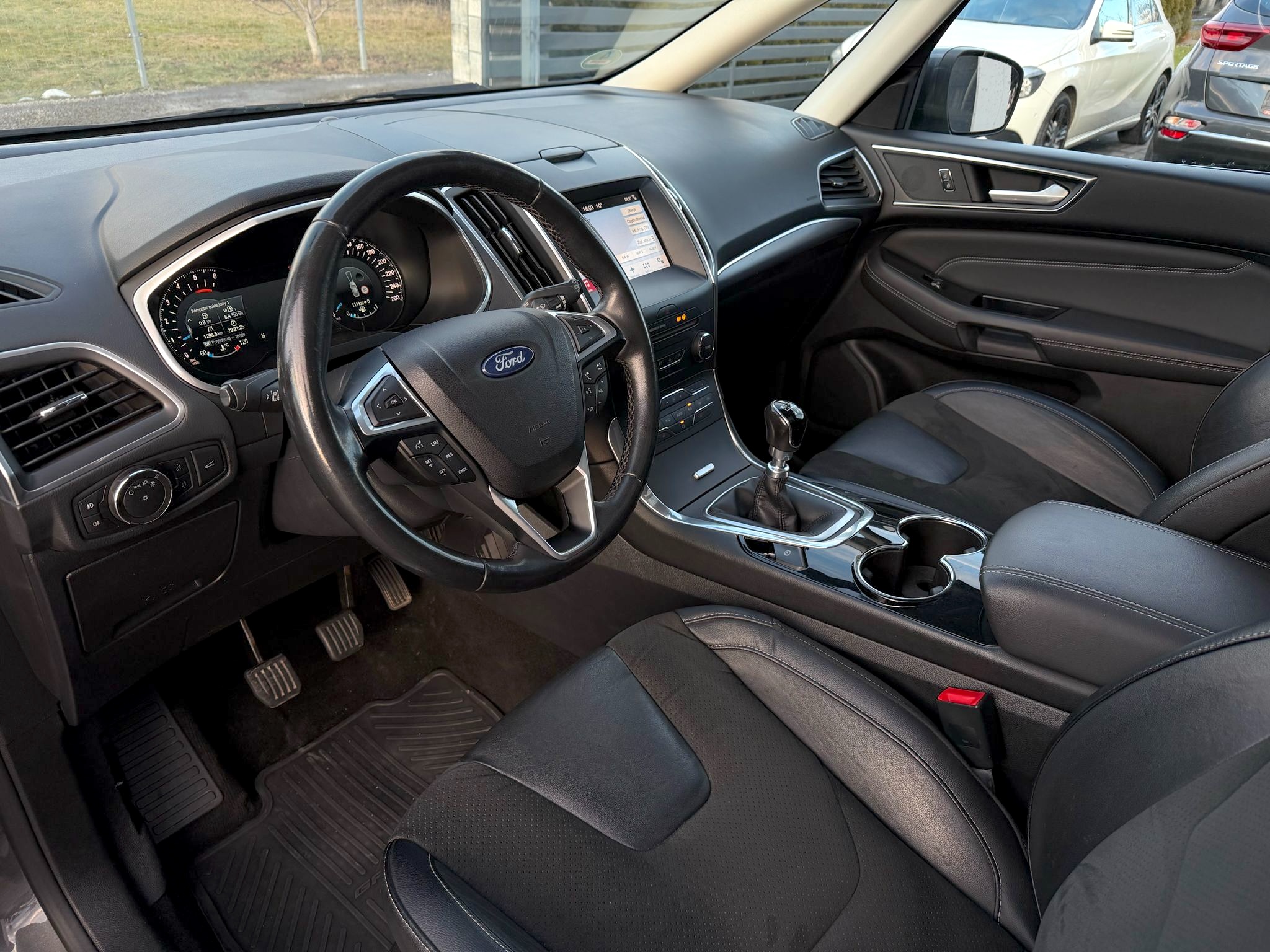 
Ford Galaxy Titanium X AWD full									