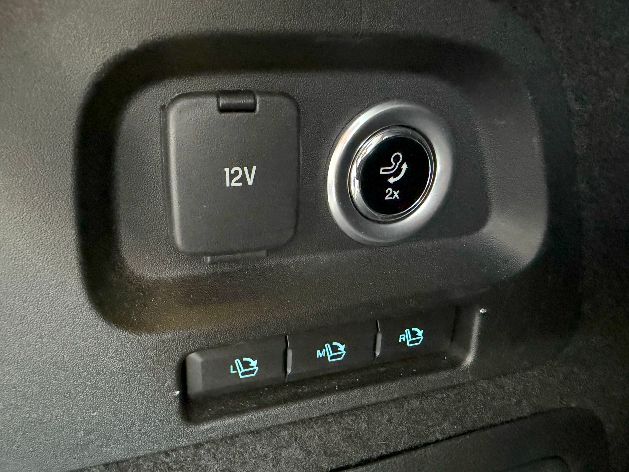 
Ford Galaxy Titanium X AWD full									