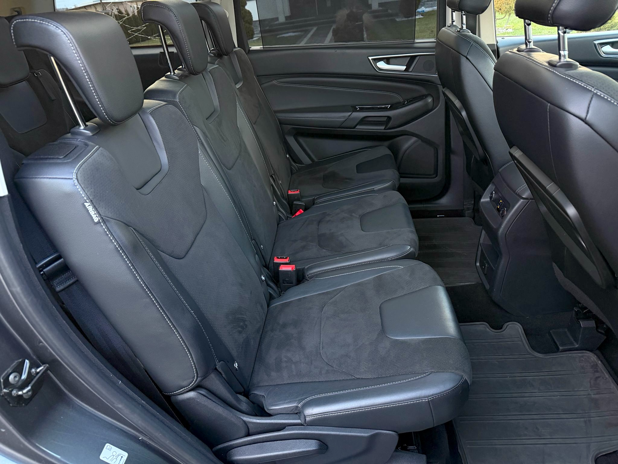 
Ford Galaxy Titanium X AWD full									