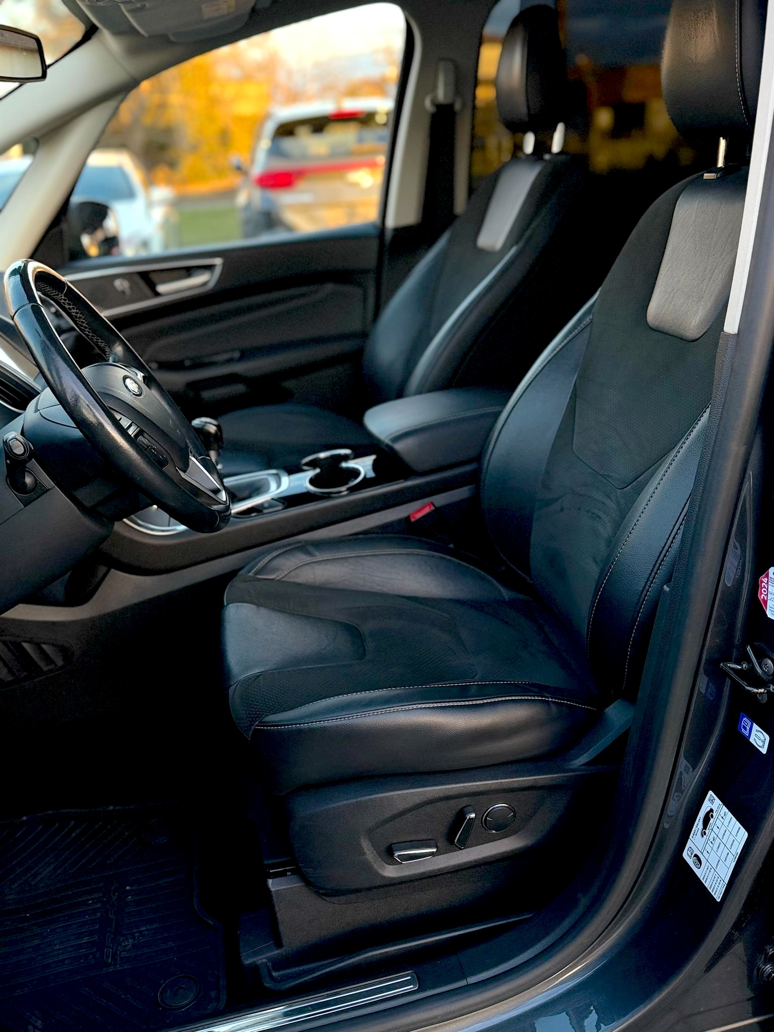 
Ford Galaxy Titanium X AWD full									